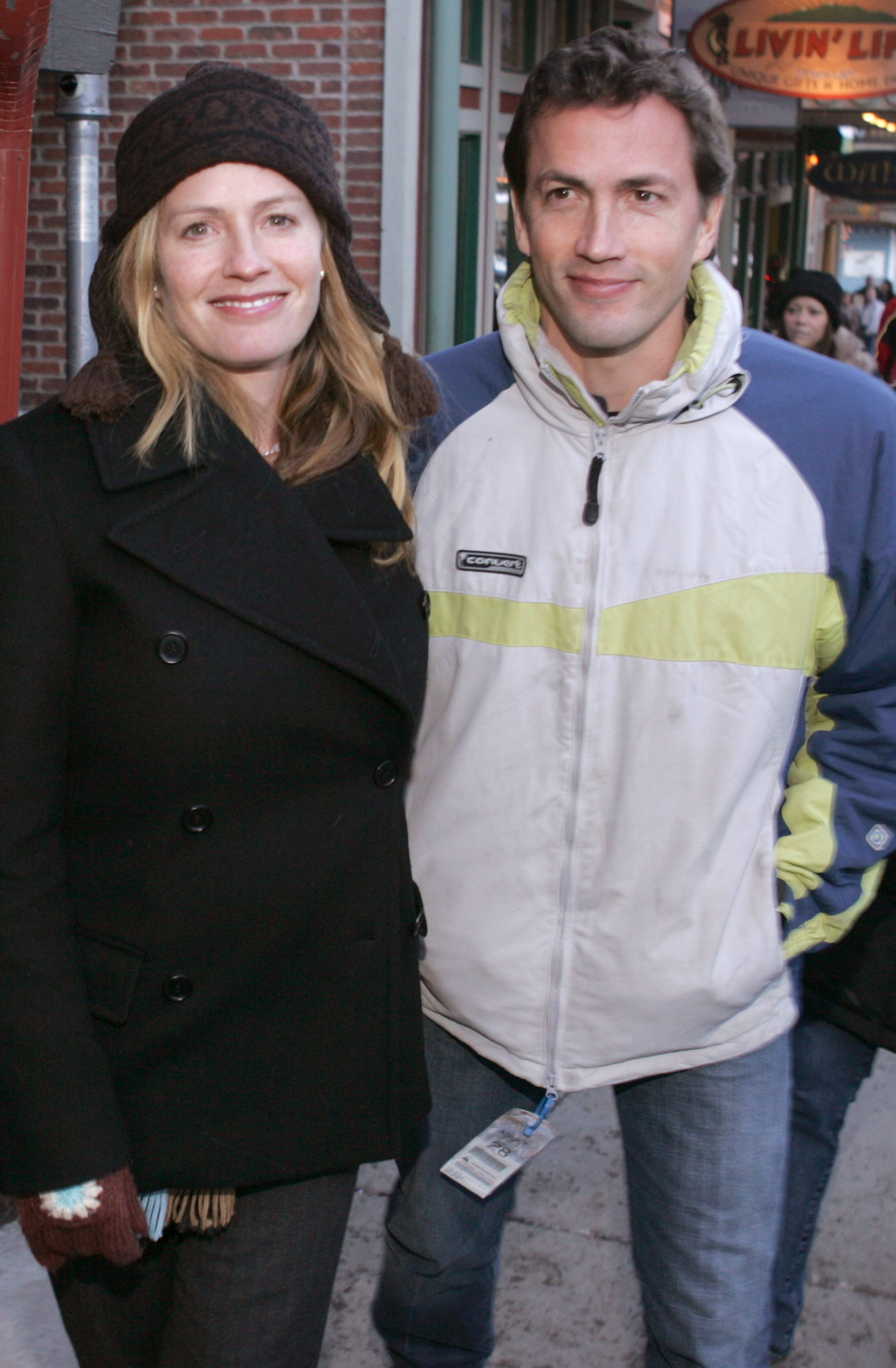 El actor con su hermana en una foto del 23 de enero de 2006 | Fuente: Getty Images