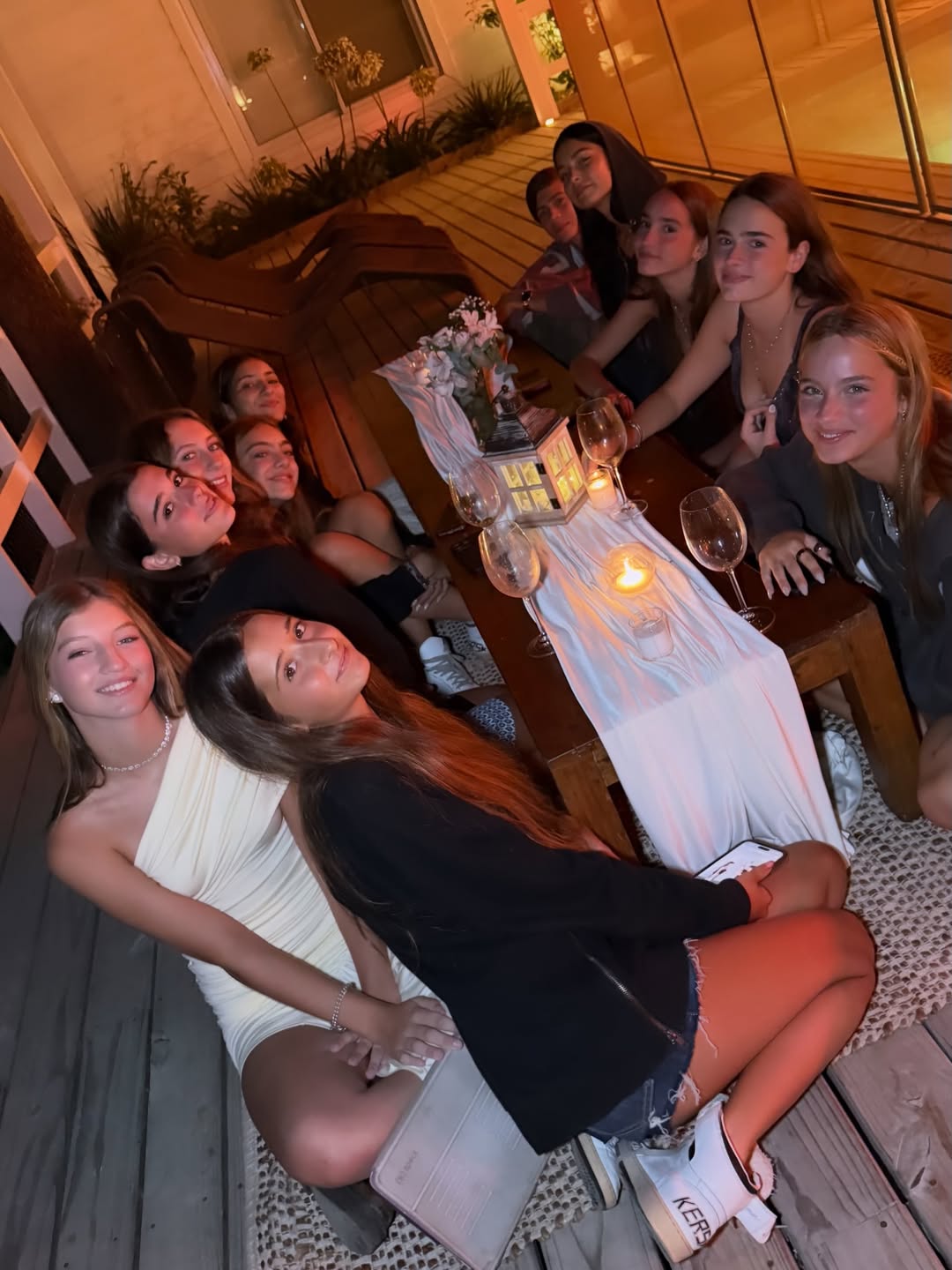 Allegra Cubero festeja su cumpleaños de 15 | Fuente: Instagram/nikitaneumannoficial