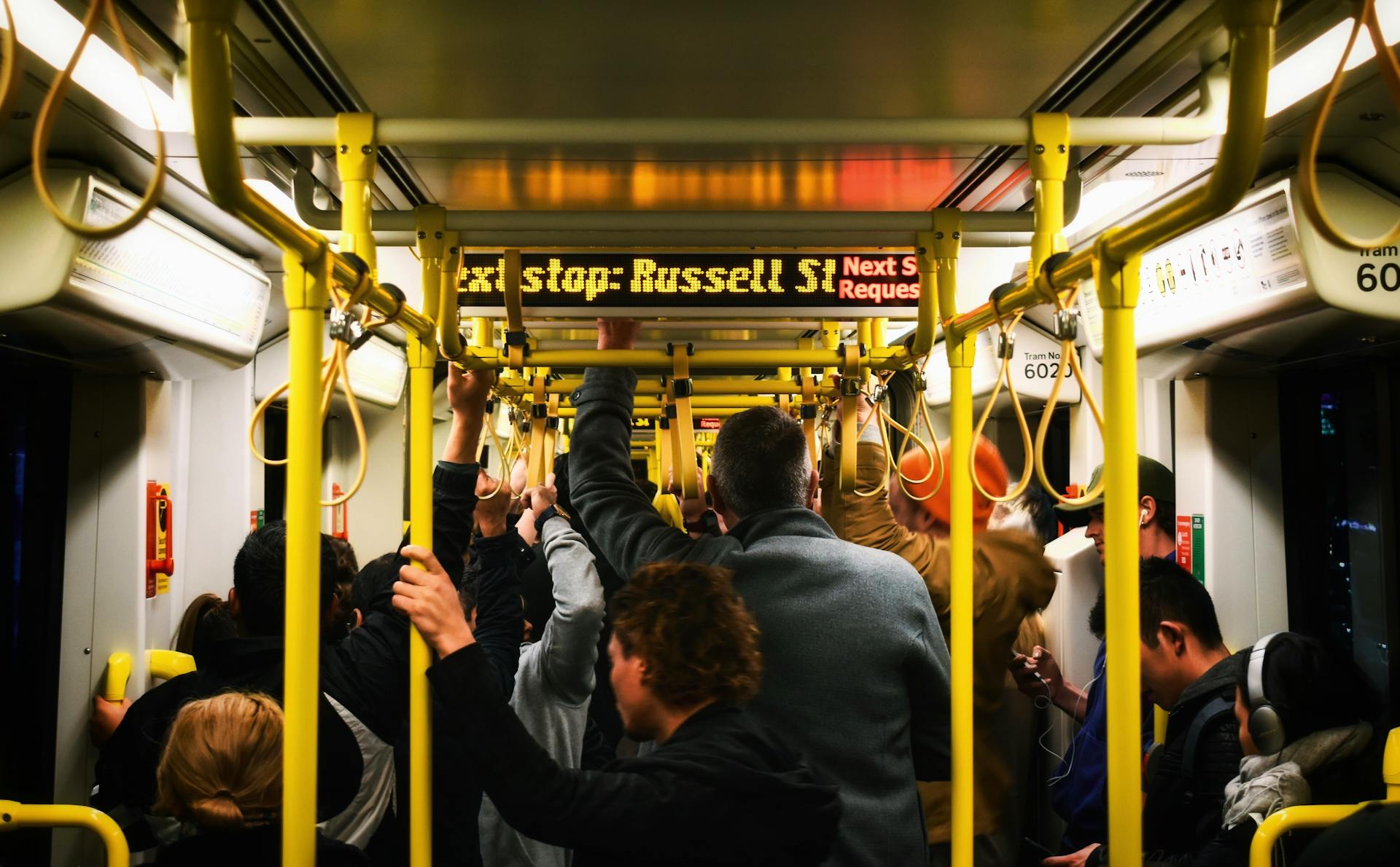 Un tren abarrotado de pasajeros | Foto: Pexels