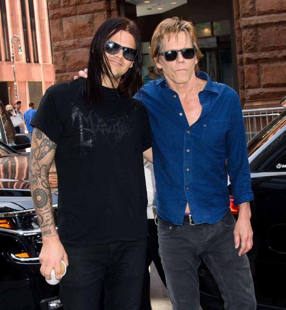 Travis junto a su padre.| Foto: Getty Images.