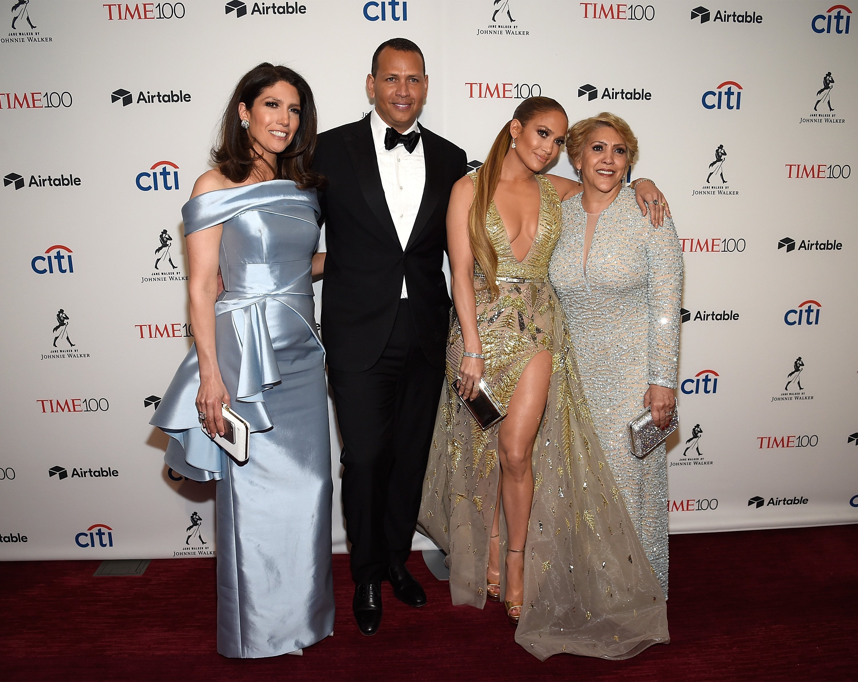Lynda López, Álex Rodríguez, Jennifer López y Guadalupe López en la gala Time 100 de 2018 en el Lincoln Center. | Foto: Getty Images