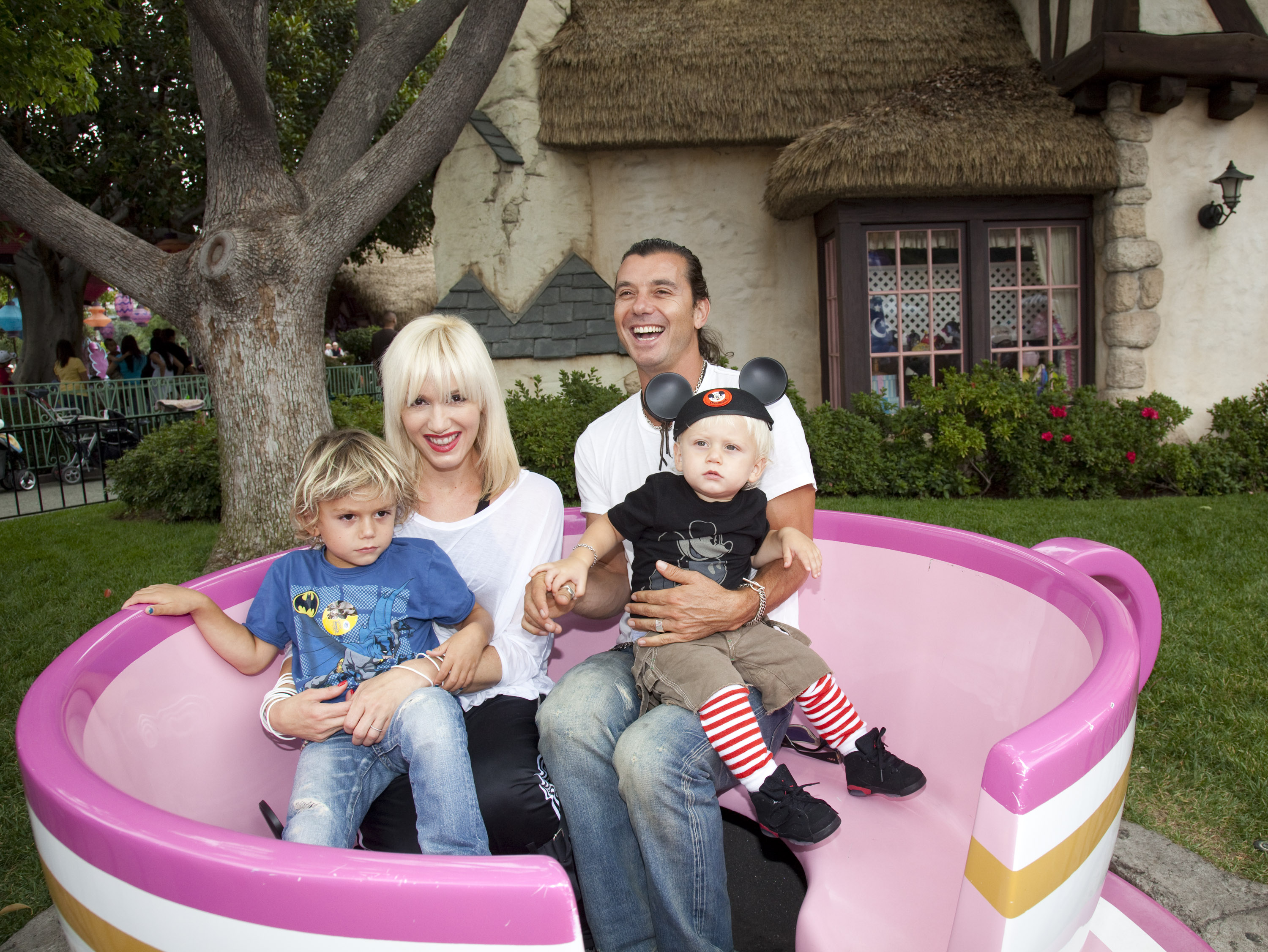 Gavin Rossdale y Gwen Stefani con sus hijos, 2010 | Fuente: Getty Images