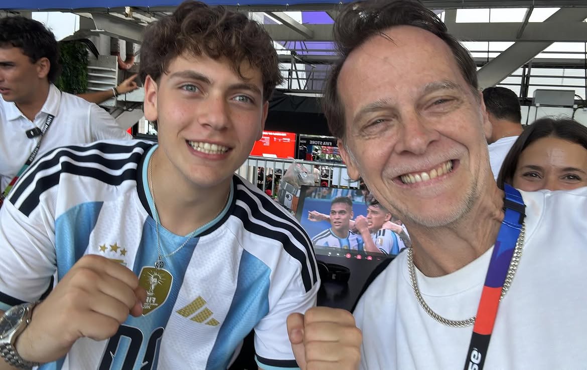 Matías Martin junto a Alejo disfrutando del Mundial 2026 | Fuente: Instagram/matiasmartin