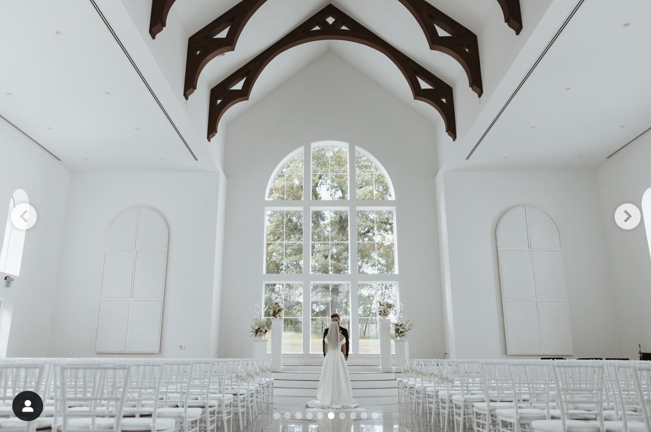 Una foto del día de la boda de Jana Duggar y Stephen Wissmann, de inspiración minimalista, publicada en agosto de 2024 | Fuente: Instagram/janamduggar