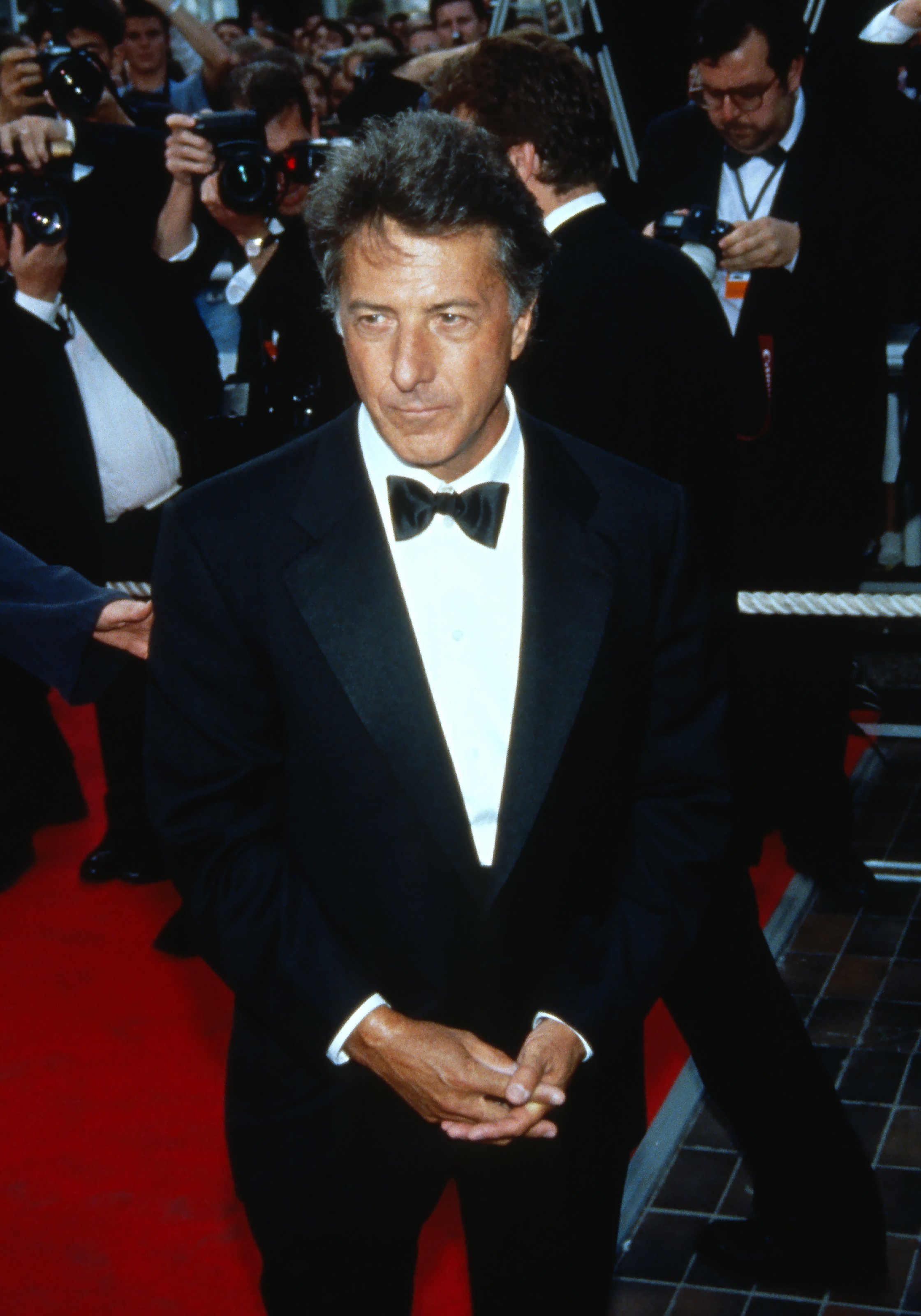 Dustin Hoffman en mayo de 1996 en Cannes, Francia | Foto: Getty Images