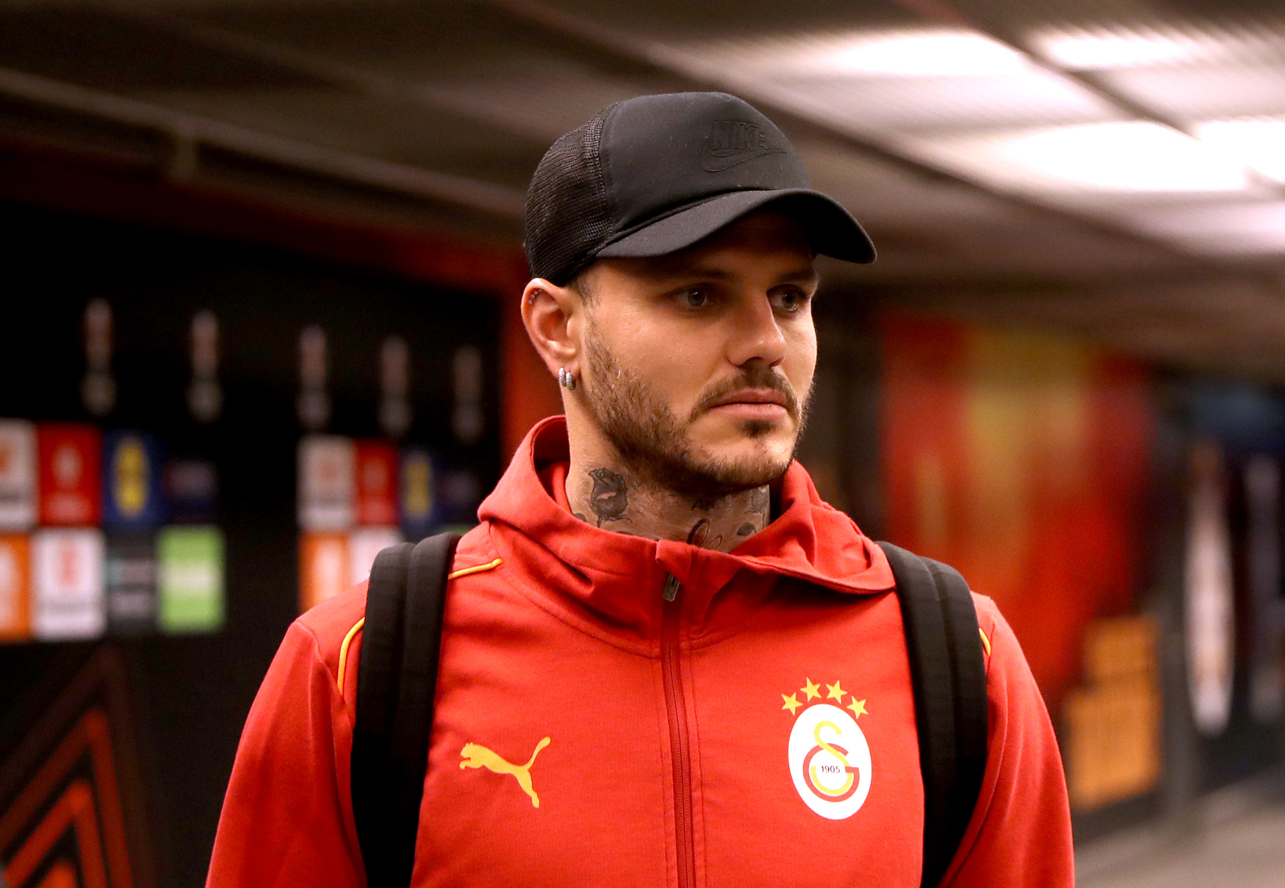 Mauro Icardi del Galatasaray llega al estadio antes del partido de la UEFA Europa League 2024 entre el Galatasaray A.S. y el Tottenham Hotspur en el Ali Sami Yen Spor Kompleksi el 07 de noviembre de 2024 en Estambul, Turquía. | Fuente: Getty Images