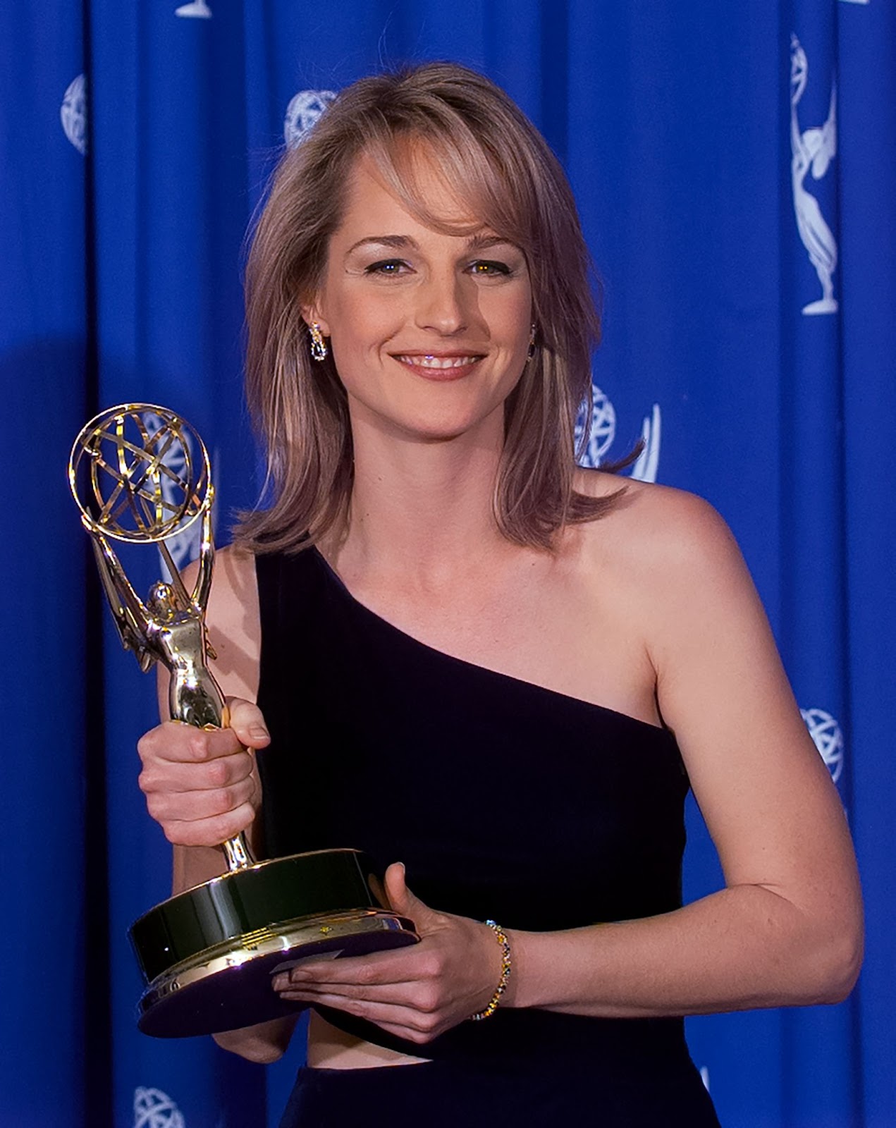 Helen Hunt en la entrega de los premios Emmy el 8 de septiembre de 1996, en Pasadena, California | Fuente: Getty Images