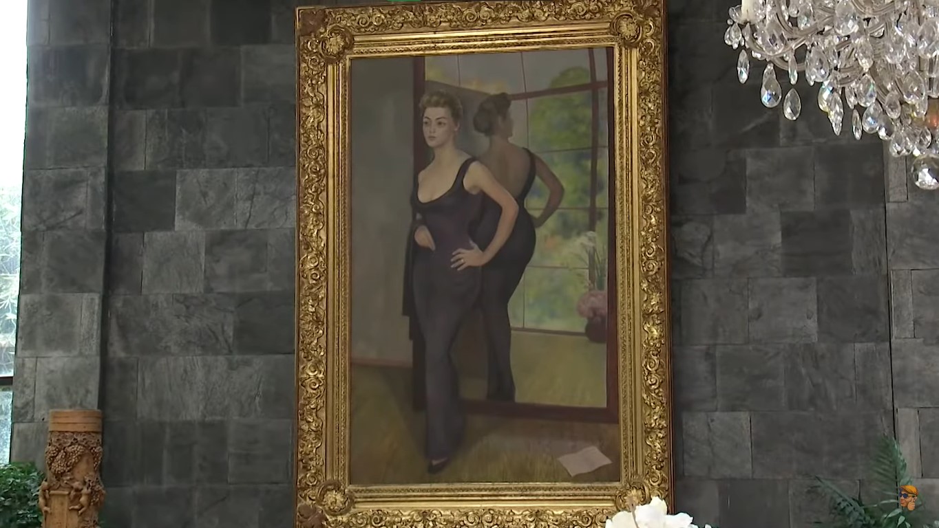 Retrato hecho por Diego Rivera en la casa de Silvia Pinal. | Foto: YouTube/Tony Dandrades