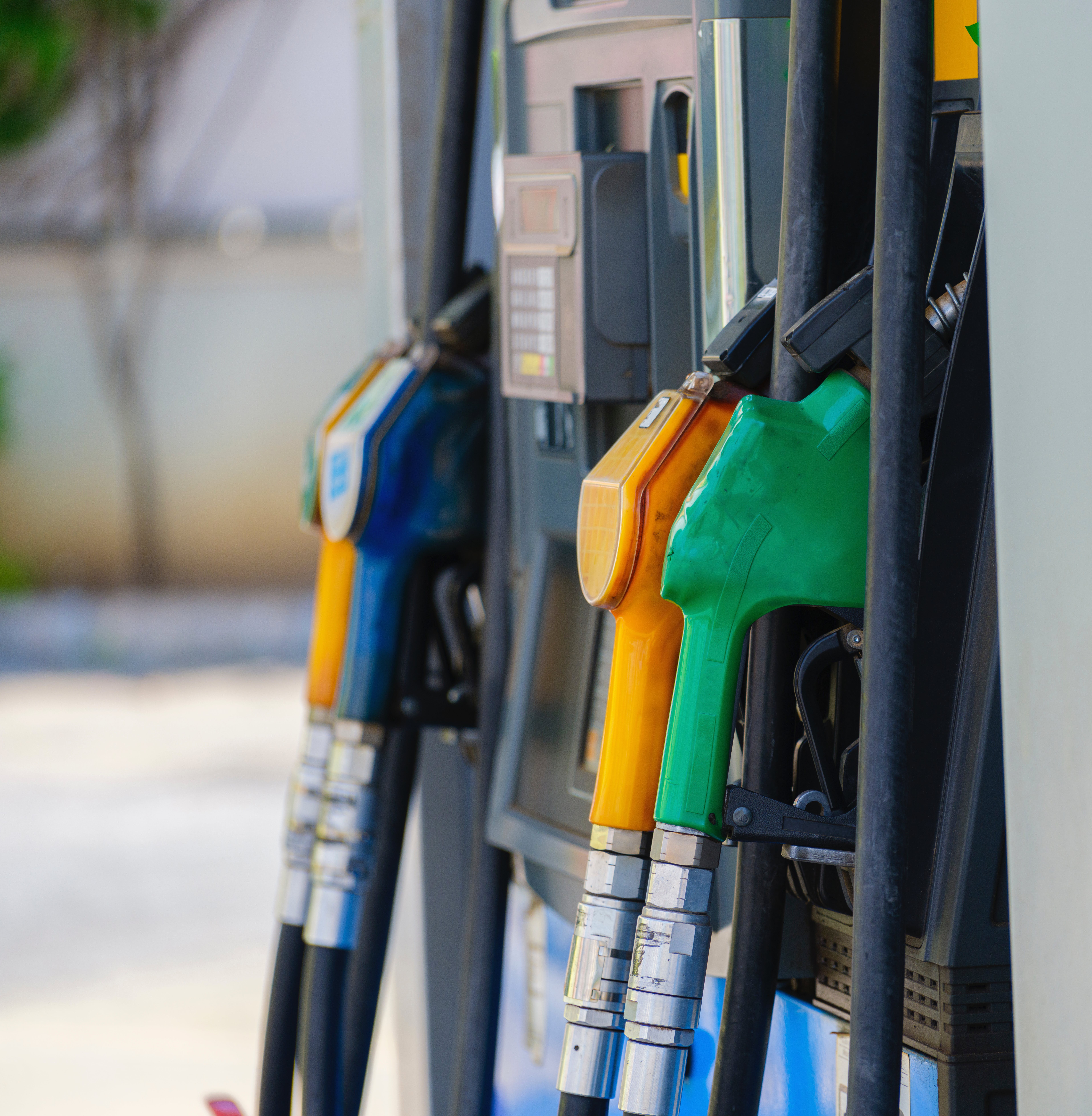 Surtidores de gasolina. | Fuente: Pexels