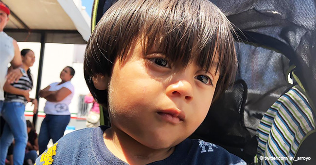 Niño de 2 años herido de bala en la garganta espera cruzar la frontera para tener una mejor vida