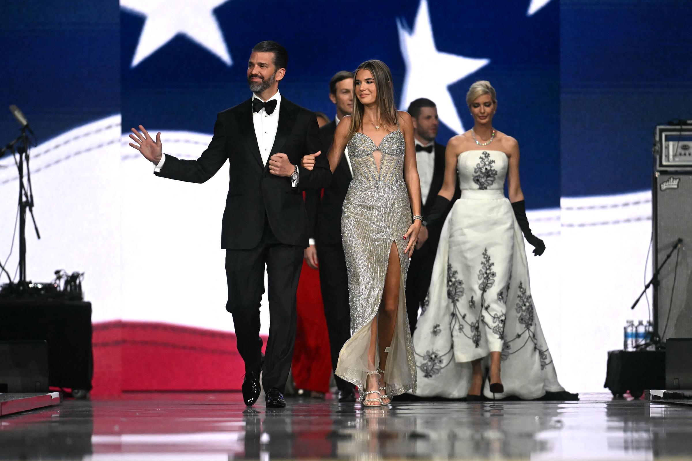 Donald Trump Jr. y su hija Kai Madison Trump asisten al baile inaugural de Liberty | Fuente: Getty Images