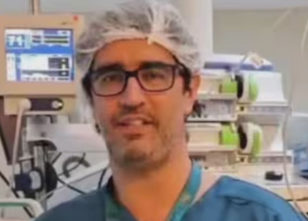 Hernán Boveri, anestesista de planta en el Hospital Italiano de Buenos Aires | Fuente: Instagram/clarincom
