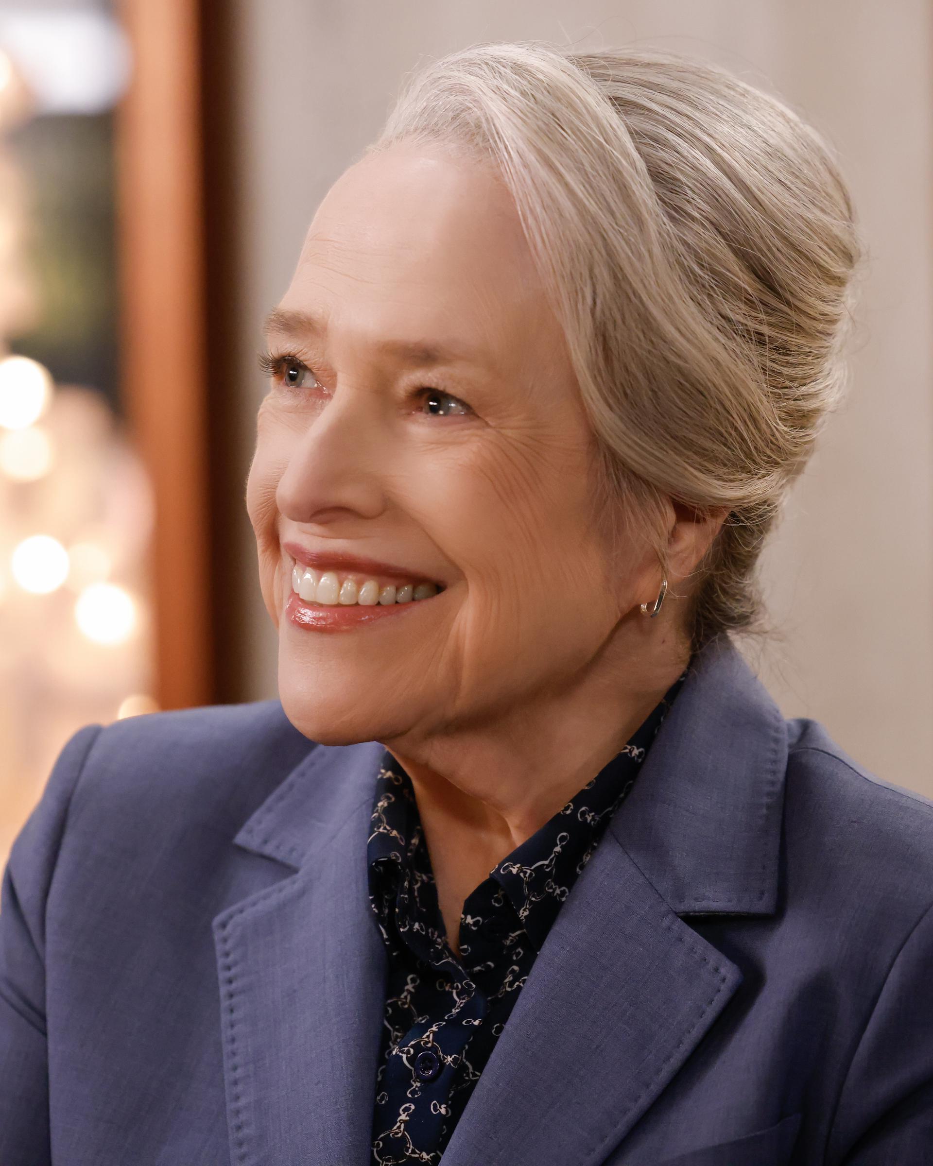 Kathy Bates como Matty en "Matlock" en Diciembre 5, 2024 | Fuente: Getty Images