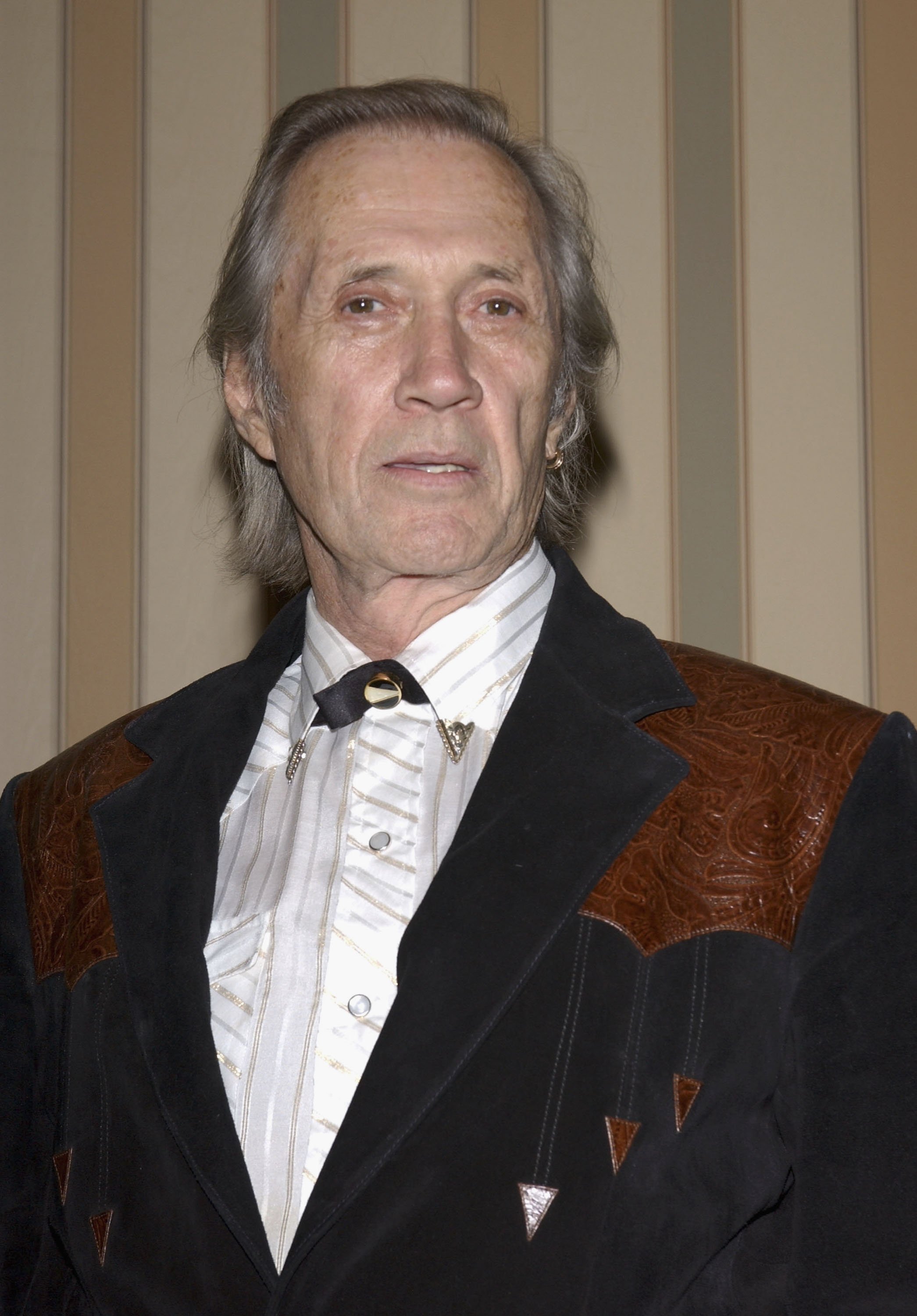 David Carradine en California en agosto de 2004. | Foto: Getty Images