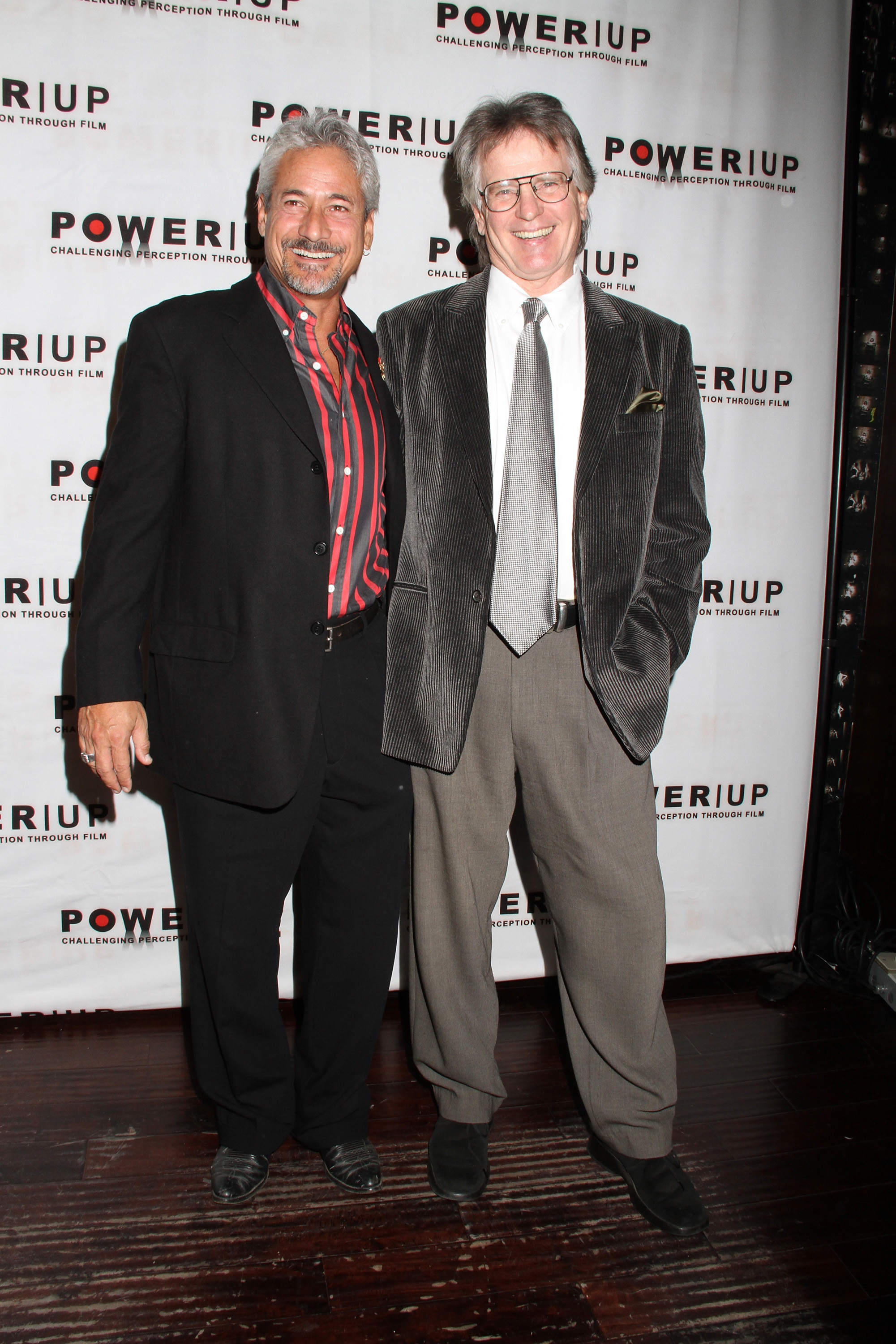 Greg Louganis y Gordon Thomson en los Premios POWER UP 10th Annual Power Premiere el 7 de noviembre de 2010, en West Hollywood, California | Fuente: Getty Images