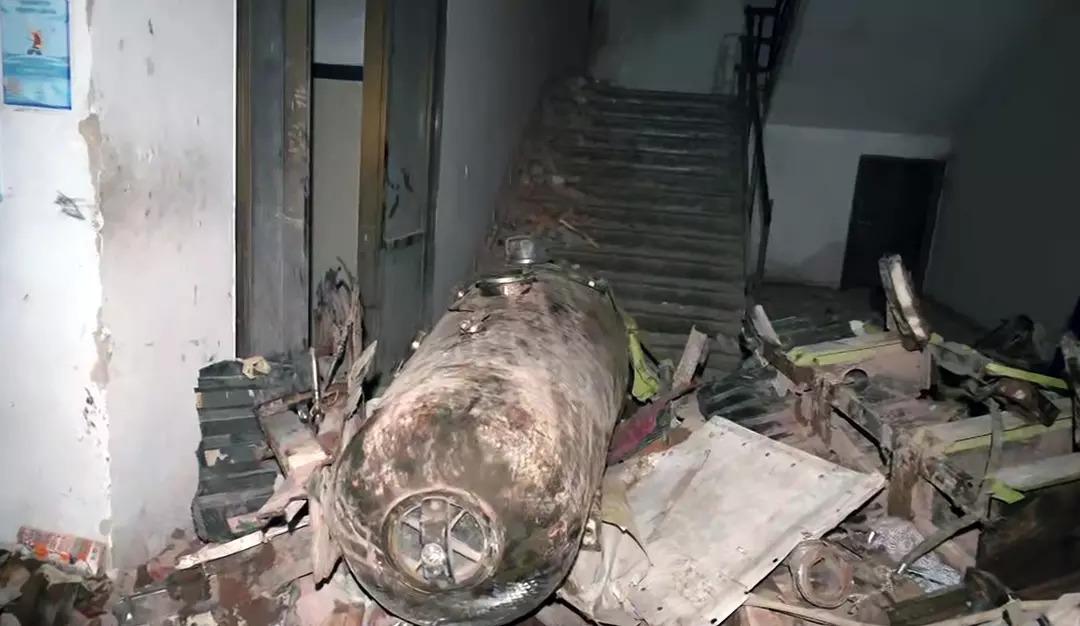 Imágenes del interior del hostal tras la tragedia. | Foto: Facebook.com/TimesofIndia