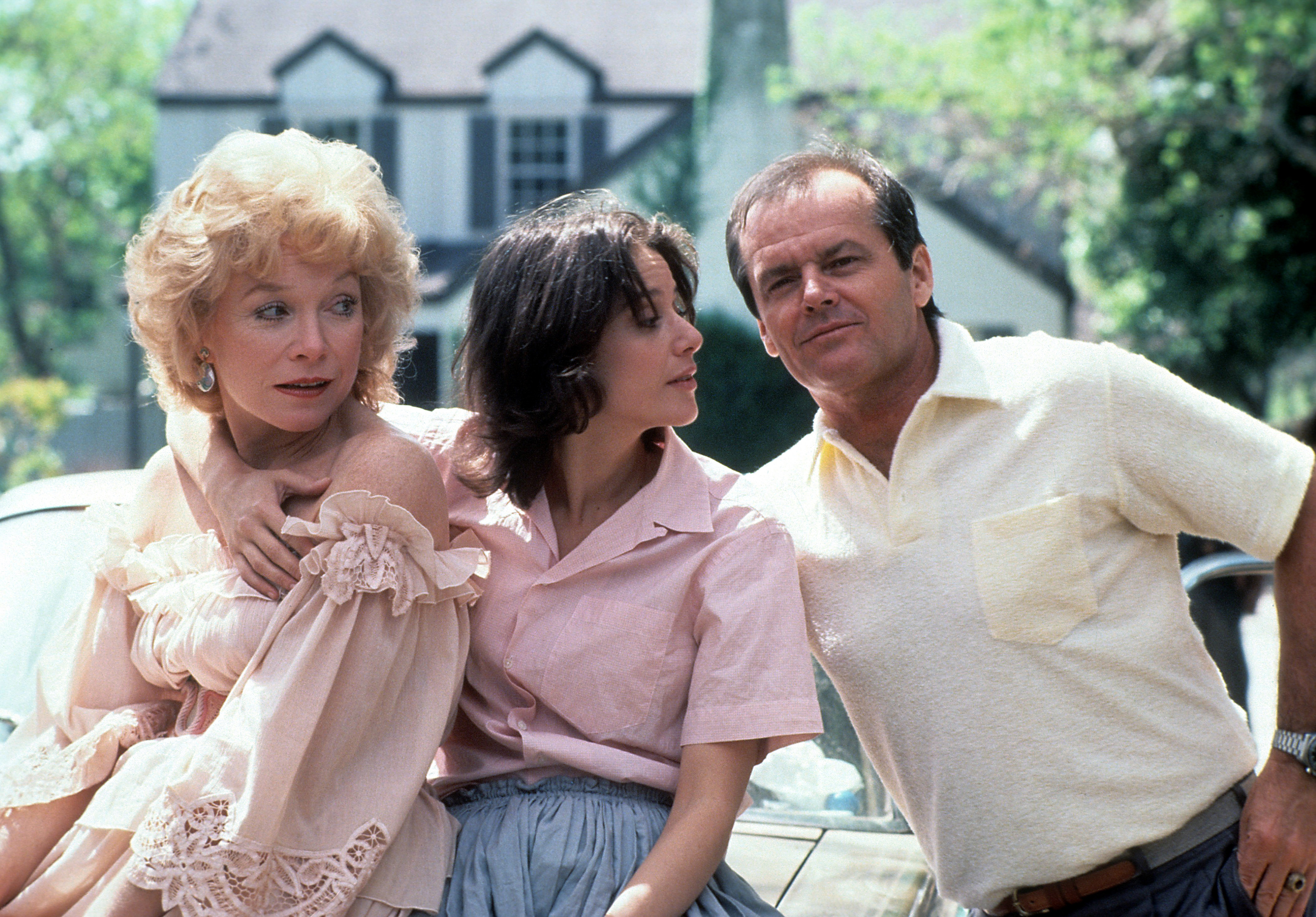 Shirley MacLaine, Debra Winger y Jack Nicholson en el plató de "Terms of Endearment", en 1983. | Fuente: Getty Images