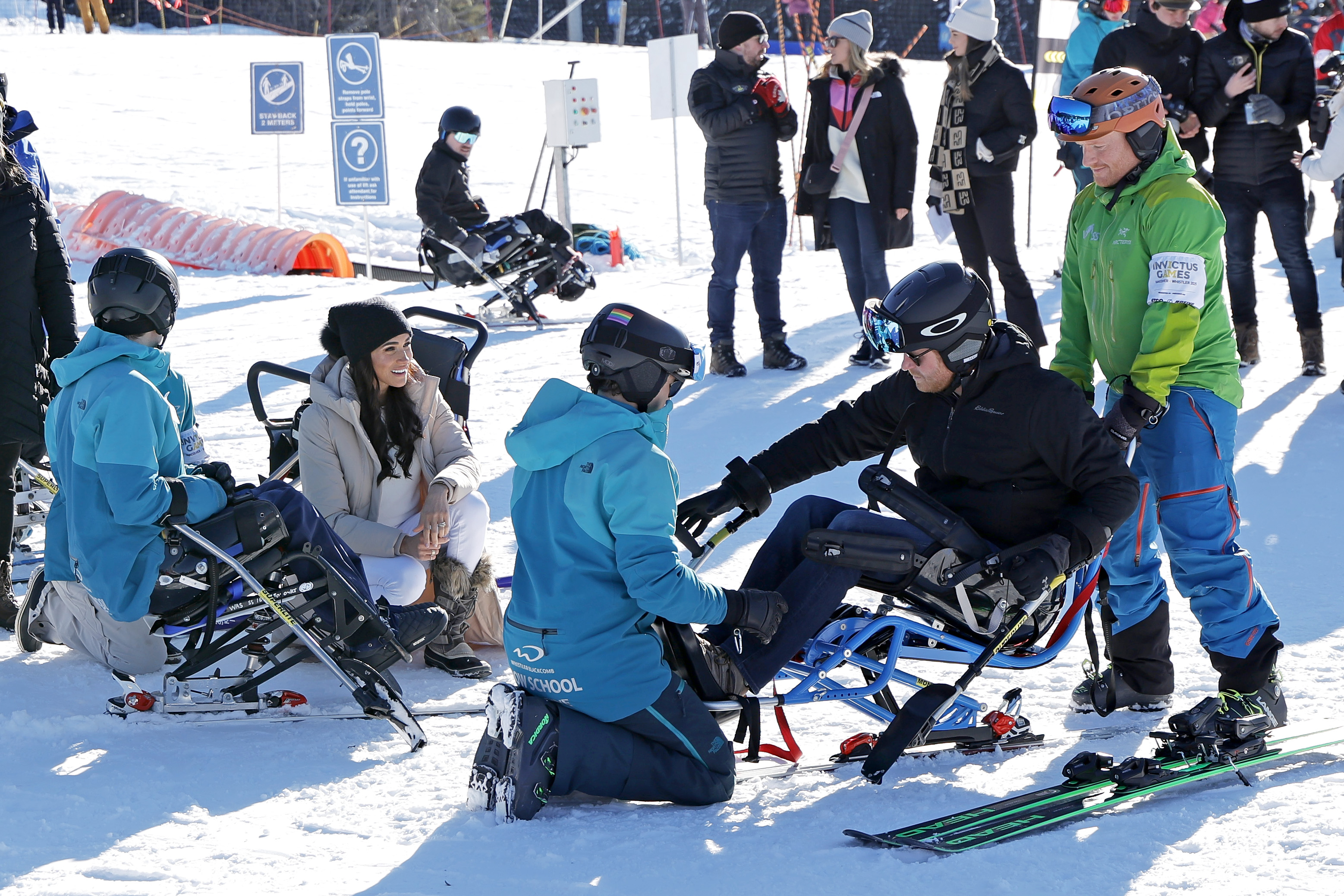 Meghan, duquesa de Sussex, y el príncipe Harry, duque de Sussex, en los Juegos Invictus de Whistler, Columbia Británica, el 14 de febrero de 2024 | Fuente: Getty Images