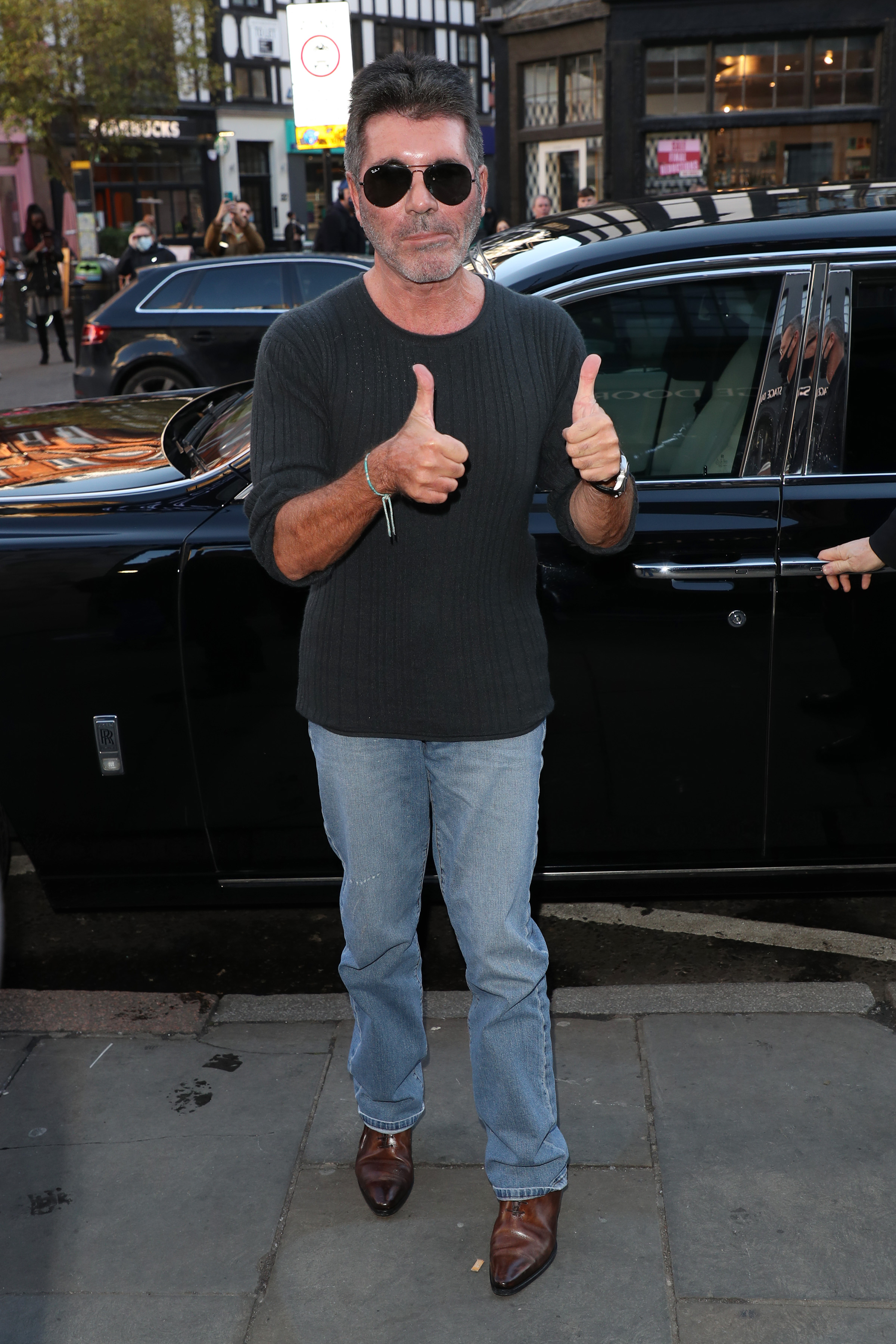 Simon Cowell llega al London Palladium para las audiciones de Britain's Got Talent en Londres el 17 de enero de 2022 | Fuente: Getty Images