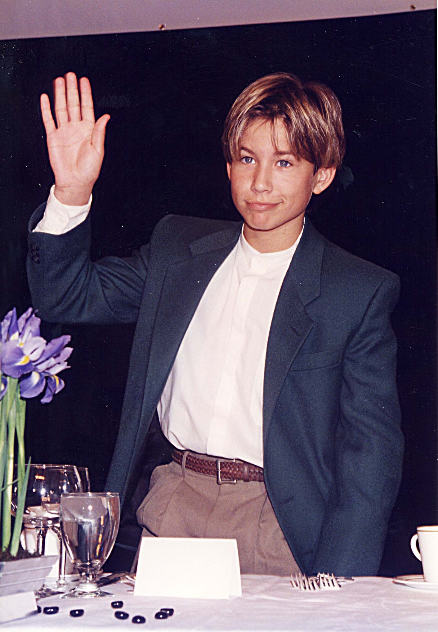 Jonathan Taylor Thomas durante la ShoWest '96 en Las Vegas, Nevada | Fuente: Getty Images