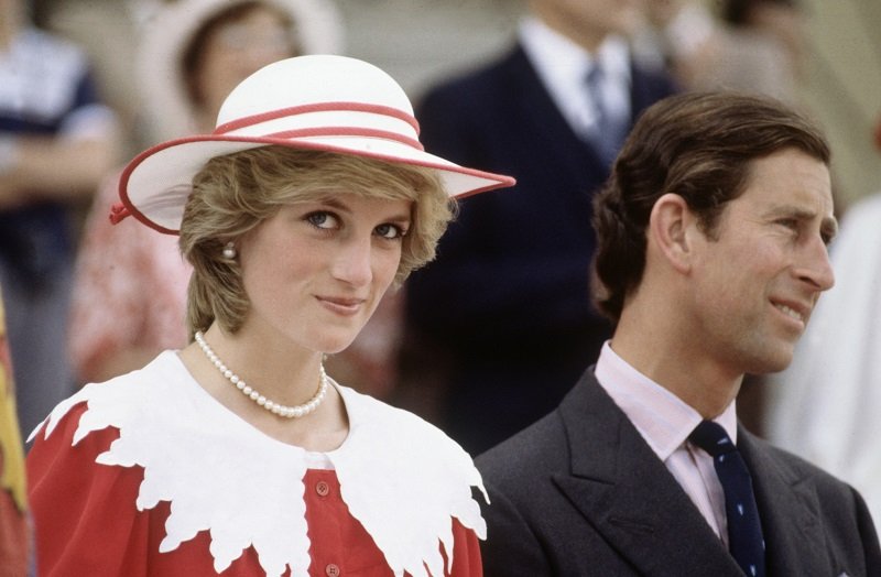 Diana, princesa de Gales y el príncipe Charles, el 29 de junio de 1983 en Edmonton, Alberta, Canadá. | Foto: Getty Images