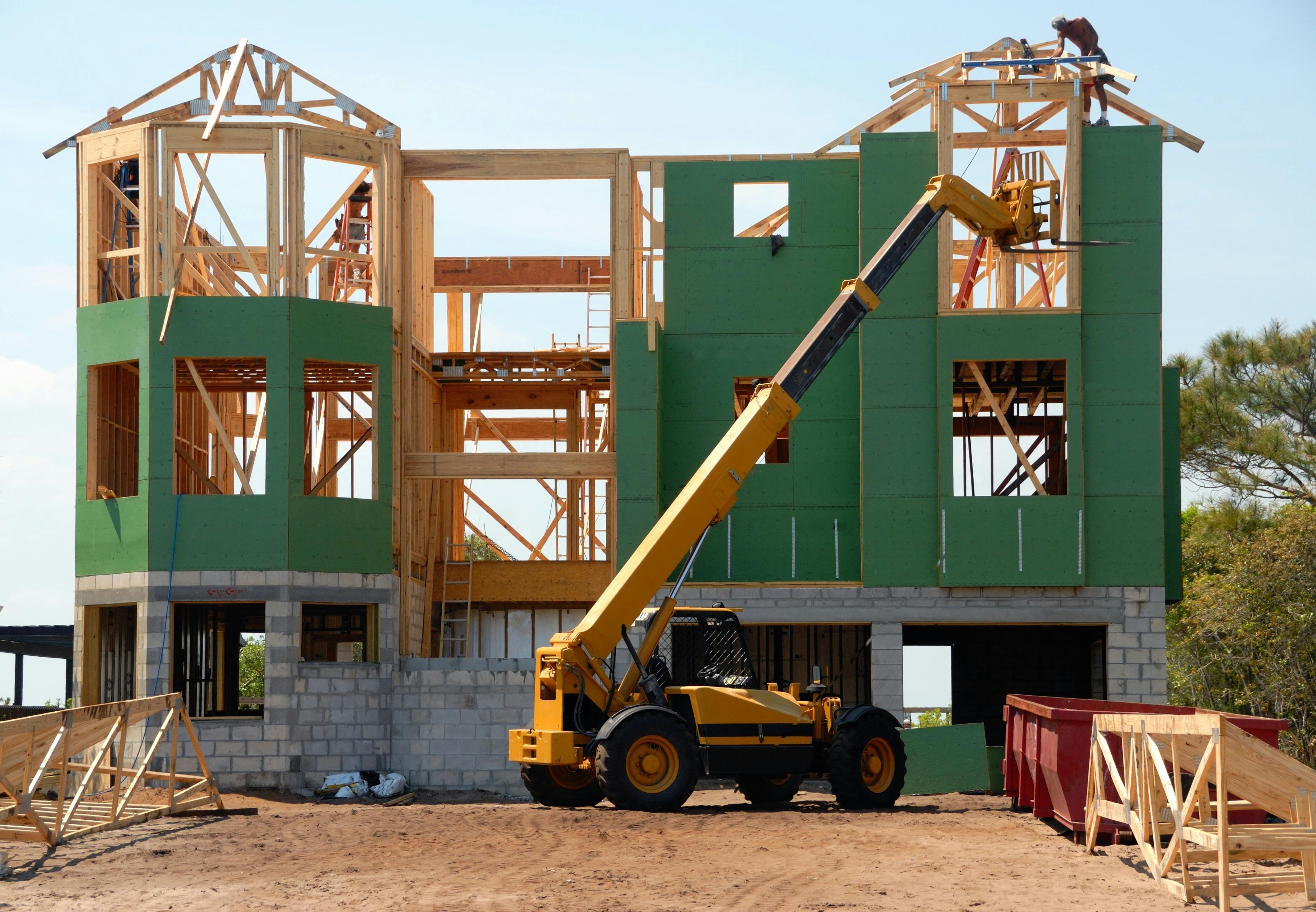 Construcción de un edificio en marcha | Fuente: Pexels