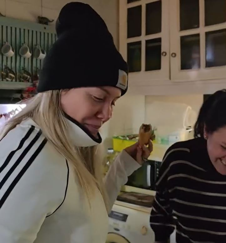 Wanda Nara baila cuarteto y come empanadas junto a la familia de Mauro Icardi | Fuente: Instagram/aldanaicardi