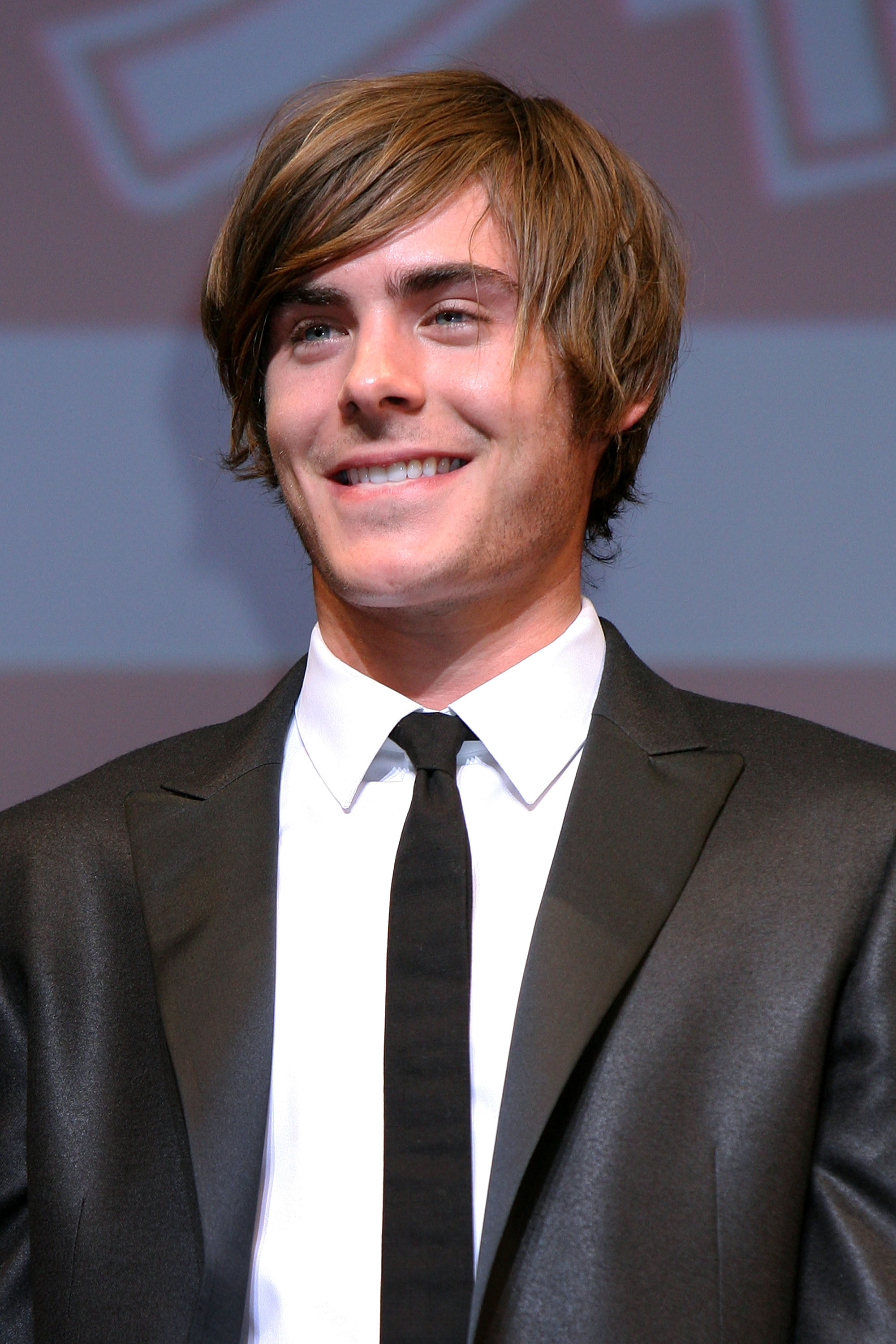 Zac Efron en el estreno en Japón de "High School Musical 3: Senior Year" el 28 de enero de 2009, en Tokio | Fuente: Getty Images