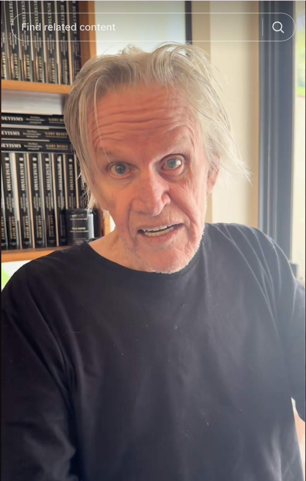 Gary Busey comparte pensamientos humorísticos con sus fans en TikTok | Fuente: TikTok/@buseyisms