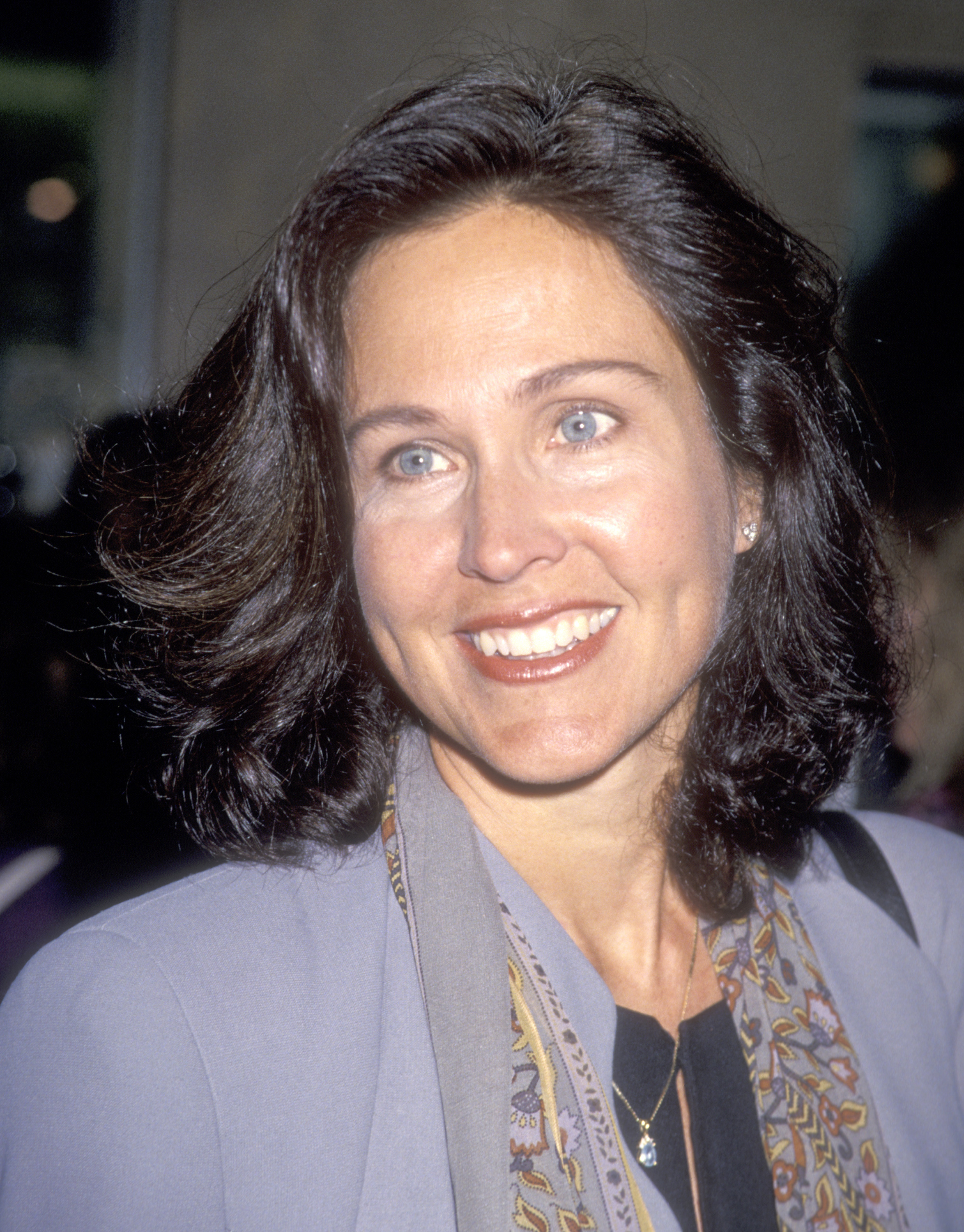 La celebridad asiste a la 18ª edición de los premios Women in Film Crystal Awards el 10 de junio de 1994, en Beverly Hills, California. | Fuente: Getty Images