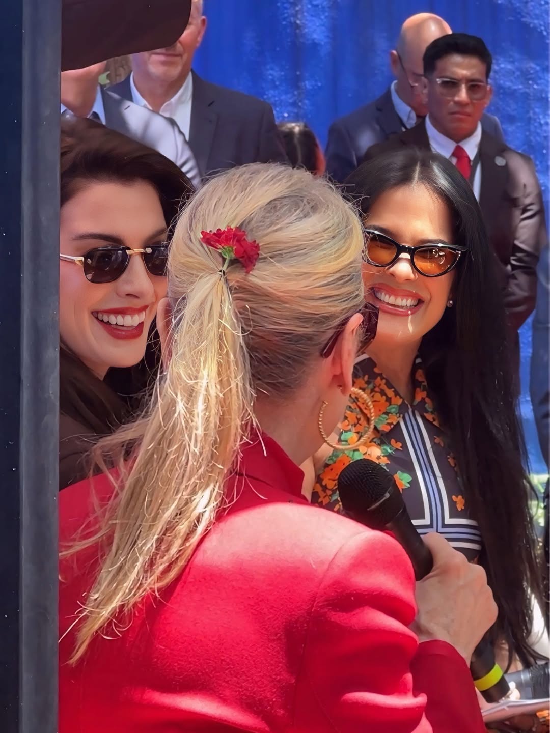 Martha Debayle junto a Meryl Streep y Anne Hathaway en la Ciudad de México durante la promoción de "El Diablo Viste a la Moda 2". | Fuente: Instagram/marthadebayle