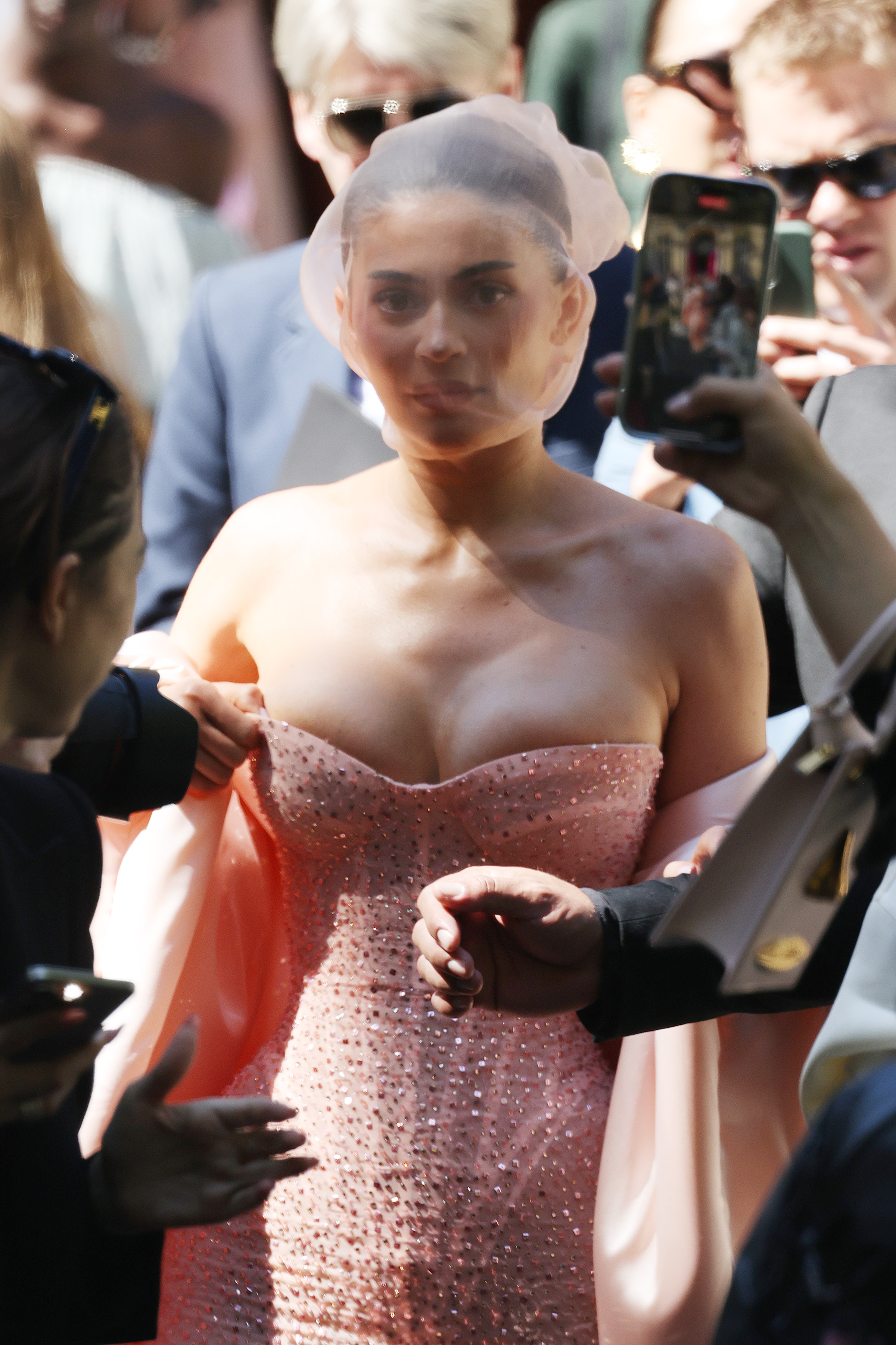 Kylie Jenner asiste al desfile de Schiaparelli Otoño/Invierno 2024-2025 en la Semana de la Moda de París el 24 de junio de 2024 | Fuente: Getty Images