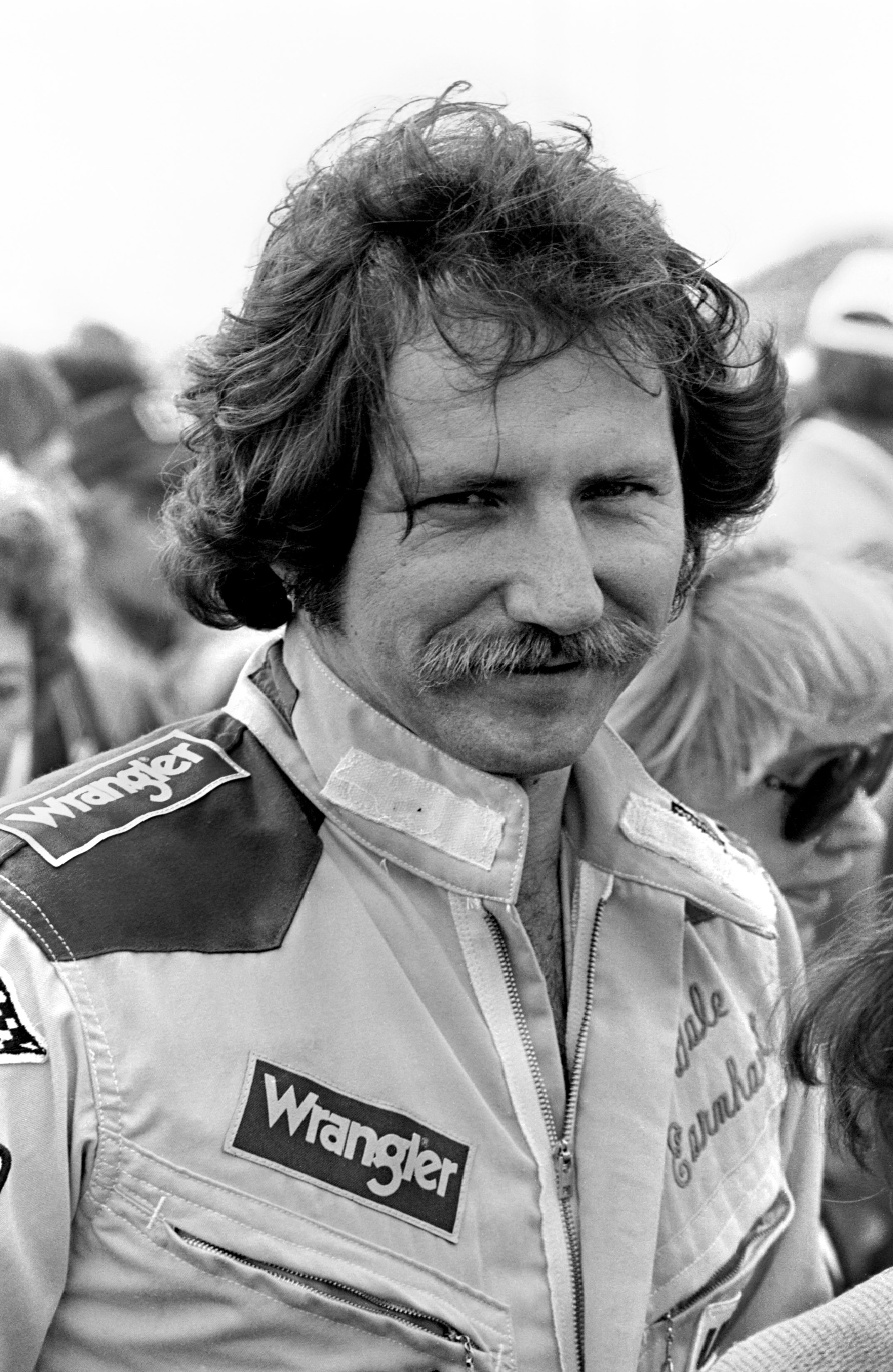 Dale Earnhardt fotografiado en Daytona Beach, Florida, el 4 de julio de 1980 | Fuente: Getty Images