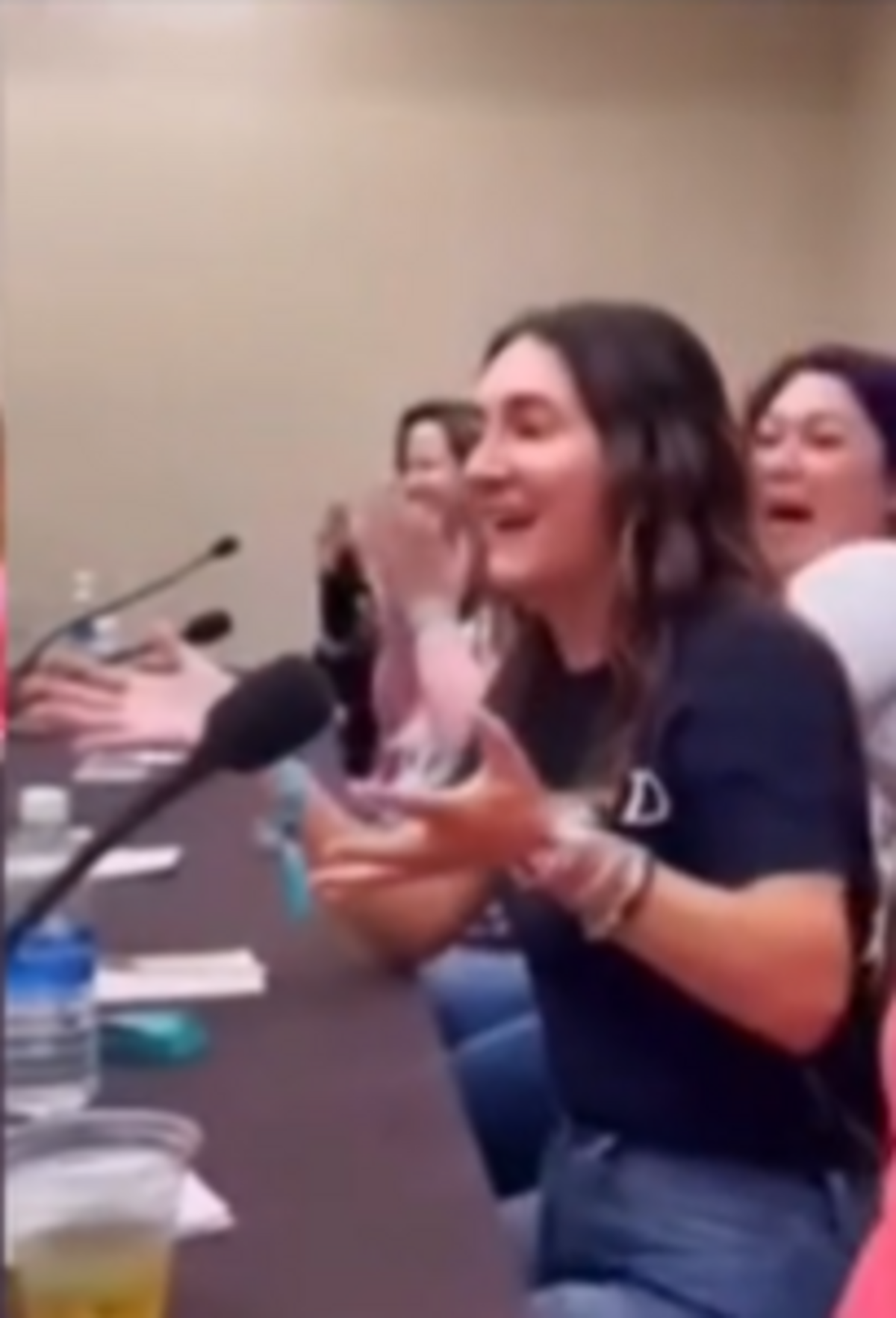 Captura de pantalla de TikTok de Sara Ney publicada el 30 de junio de 2023 | Foto: TikTok/authorsaraney