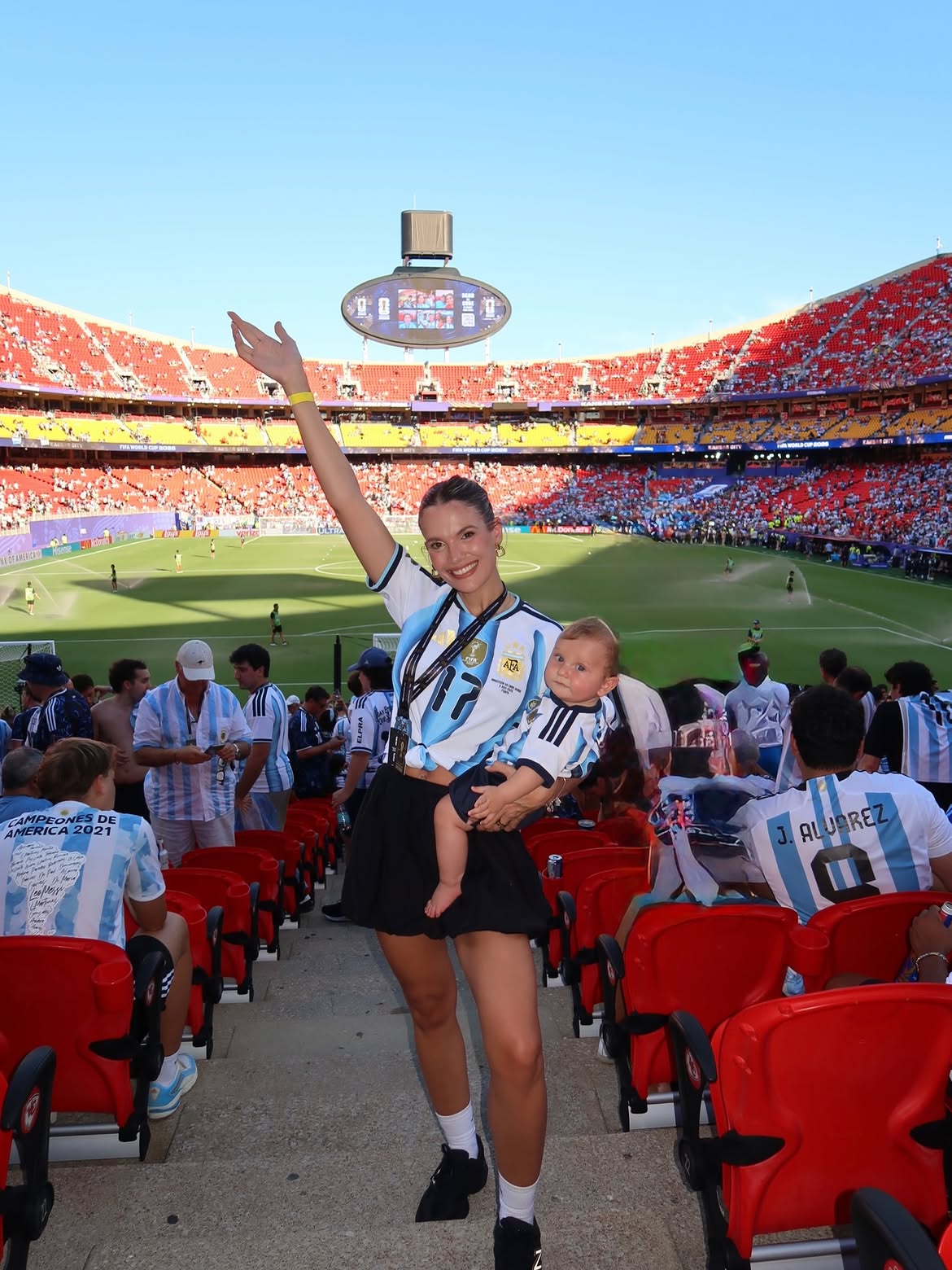 Eva Bargiela junto a su hijo, Faustino | Fuente: Instagram/evabargiela