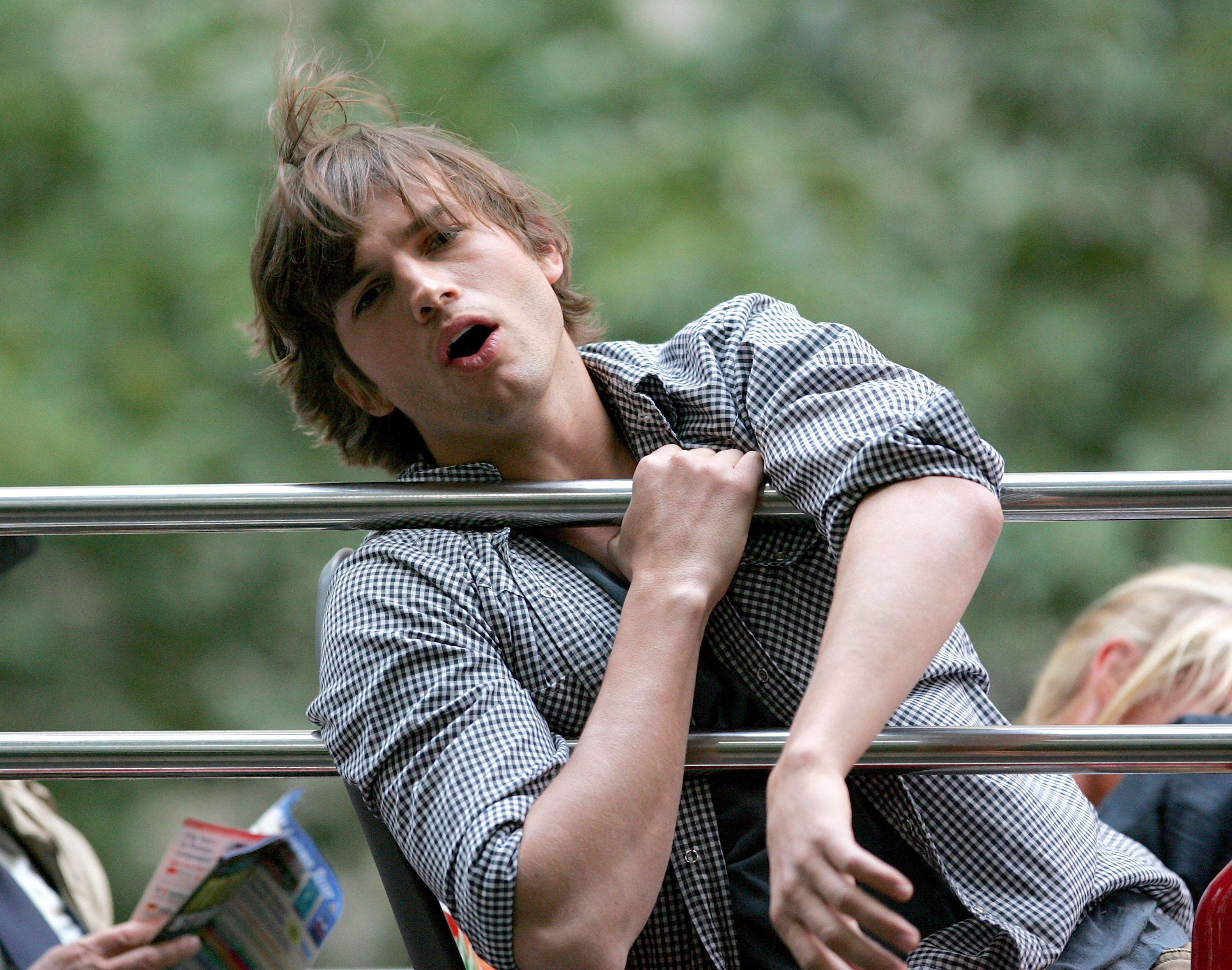 Ashton Kutcher en el plató de "What Happens in Vegas" en Nueva York el 2 de octubre de 2007 | Fuente: Getty Images