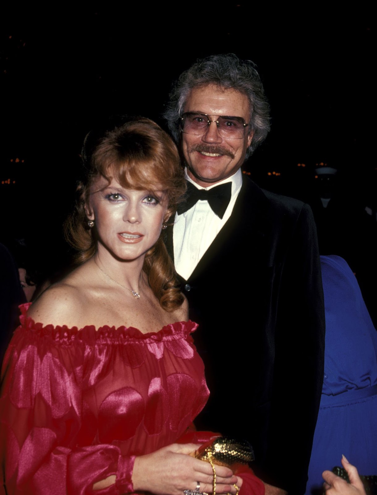 La actriz sueca y Roger Smith fotografiados en el Hotel Beverly Hilton el 6 de marzo de 1981, en California | Fuente: Getty Images