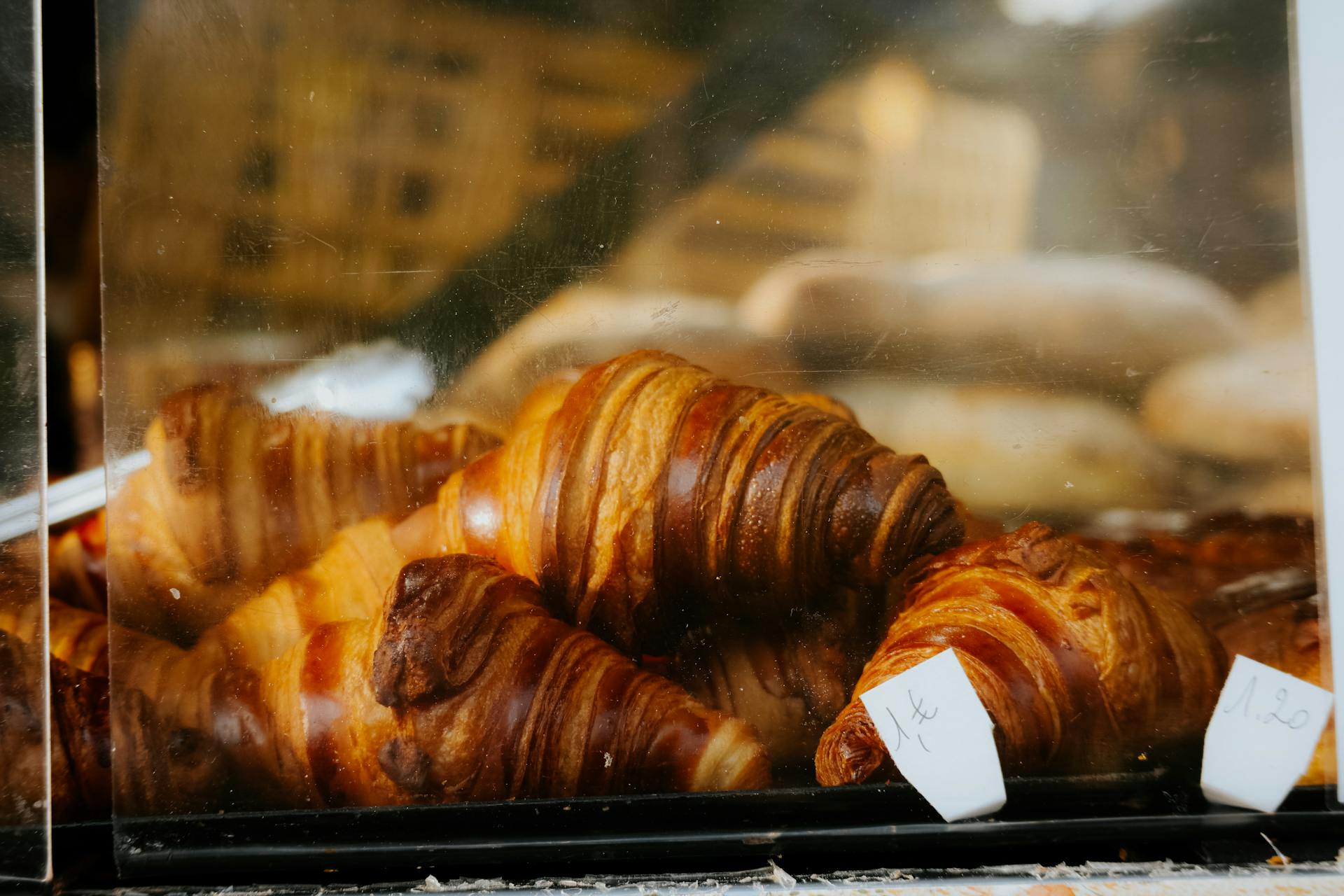 Croissants expuestos | Fuente: Pexels
