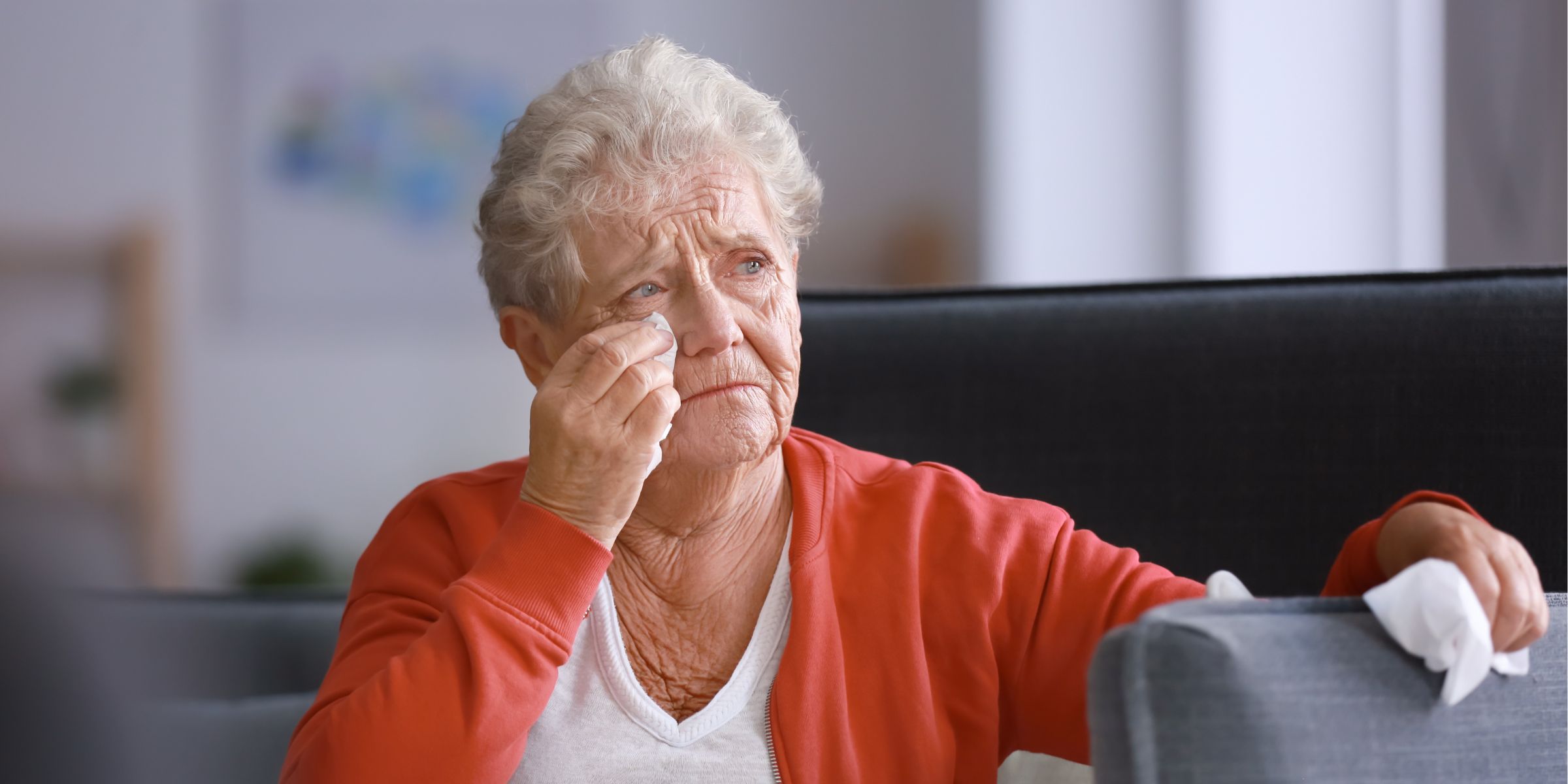 Anciana emocional | Fuente: Shutterstock