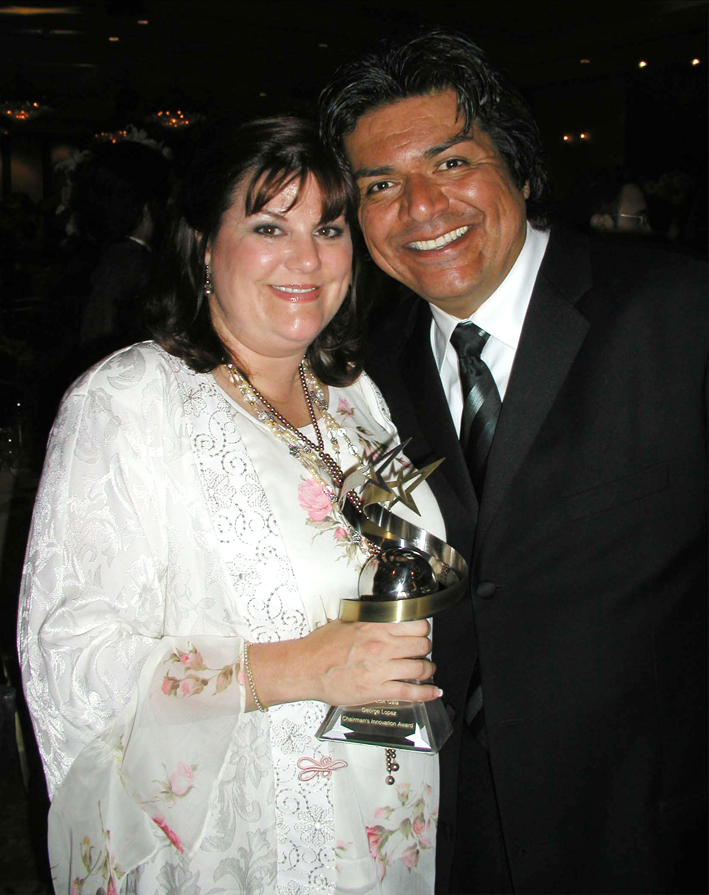 La expareja durante la 26 Gala Anual de Premios de la Asociación Empresarial Latina el 19 de abril de 2002 en Century City, California | Fuente: Getty Images