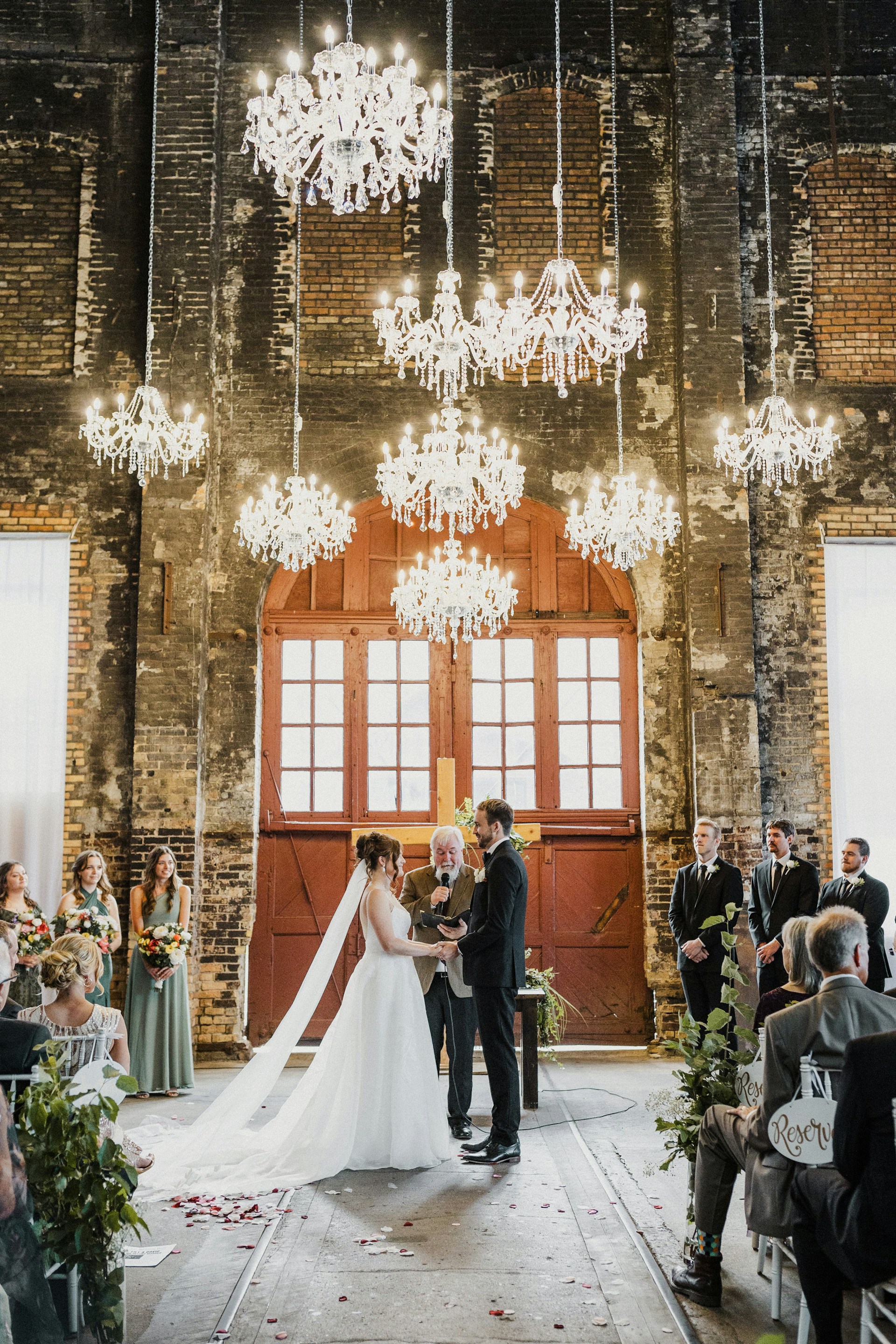 Una pareja que se casa | Fuente: Unsplash