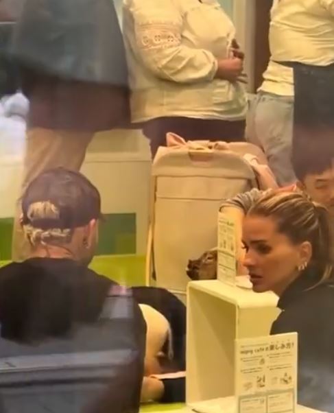 La China Suárez y Mauro Icardi dentro de "MiPig Café" en Japón | Fuente: X.com/AmericaTV