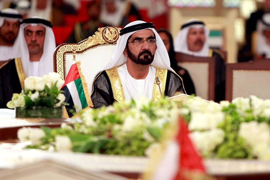 Emir de Dubai, Mohammed bin Rashid Al Maktoum, asiste al 35º período de sesiones del Consejo de Cooperación del Golfo en Doha (Qatar) en 2014. | Foto: Getty Images