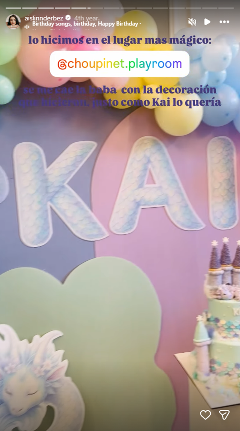 Parte de la decoración del salón donde se celebró el cumpleaños número 8 de Kailani | Fuente: Instagram Stories/aislinnderbez