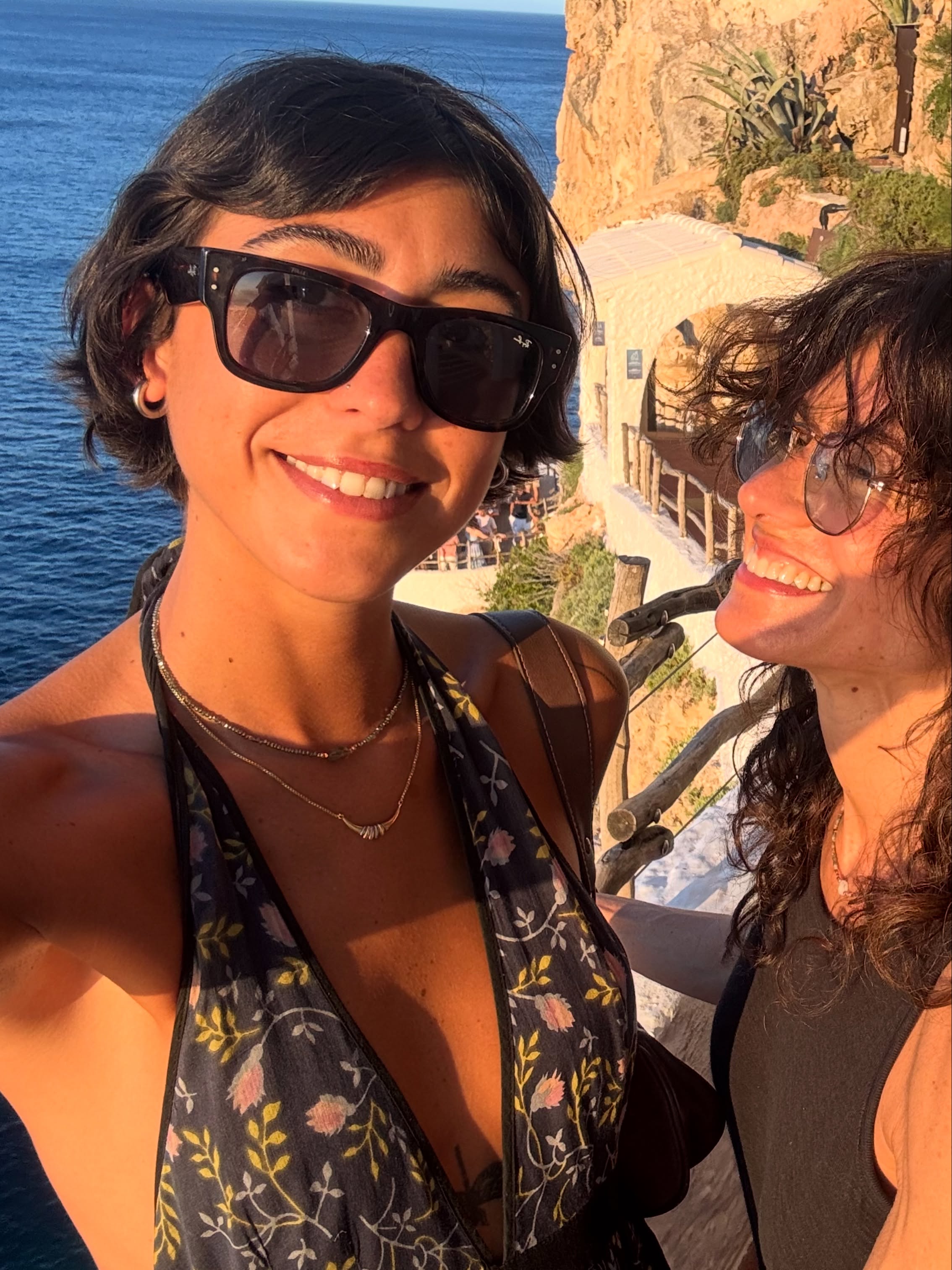 Florencia Raggi compartió fotografías del crecimiento de su hija Renata para conmemorar su cumpleaños número 28 | Fuente: Instagram/florraggi