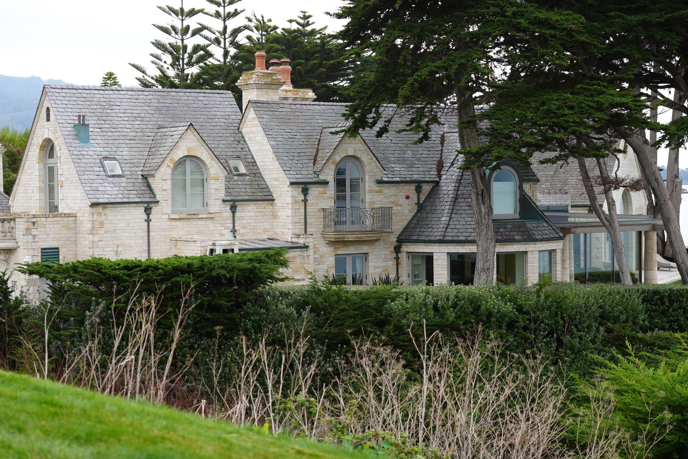 La antigua casa de Gene Hackman fotografiada el 31 de enero de 2025, en Pebble Beach, California | Fuente: Getty Images