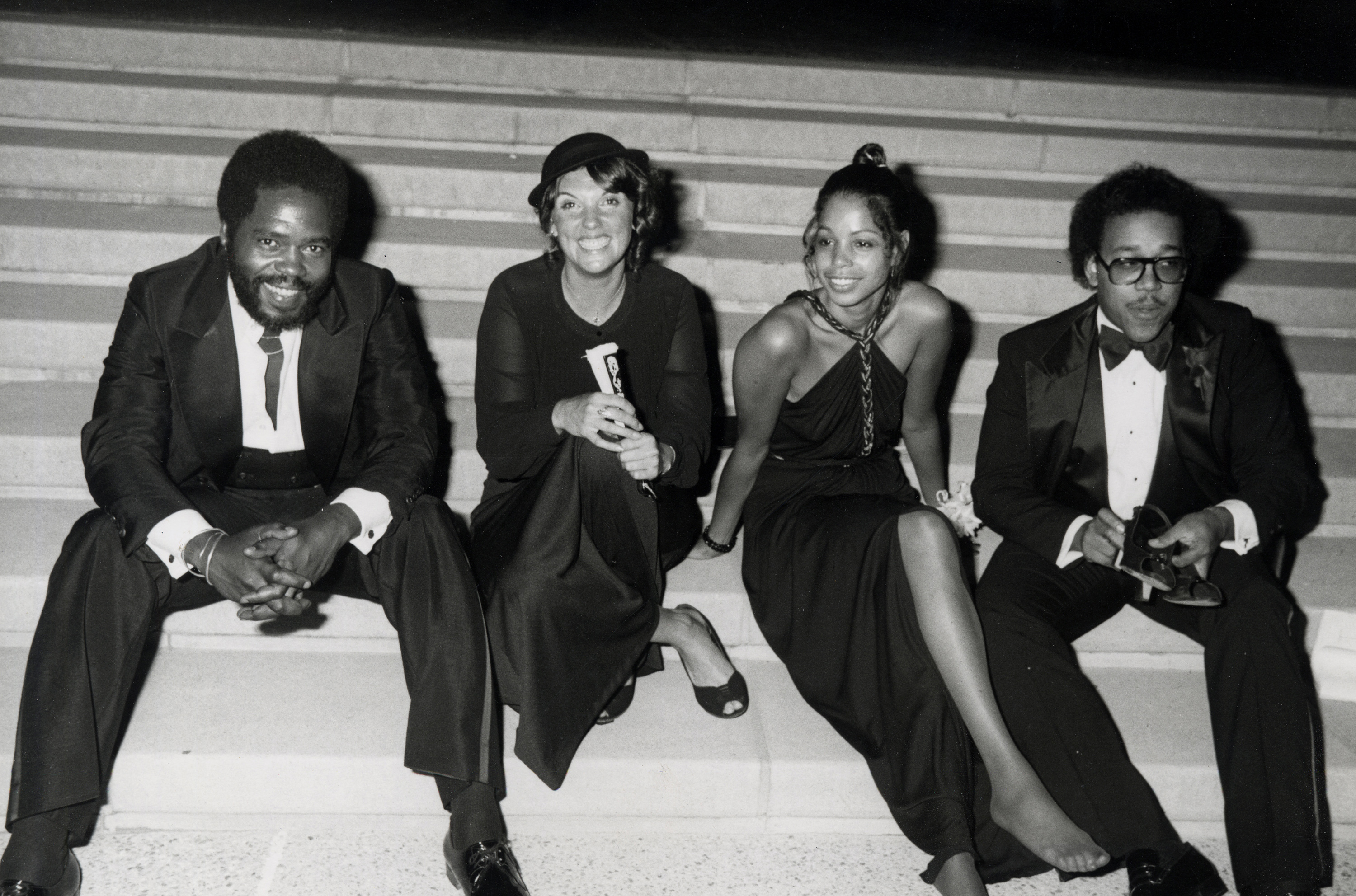 Georg Stanford Brown, Tyne Daly y otros invitados durante la 31.ª edición de los Premios Primetime Emmy, celebrada el 9 de septiembre de 1979 en Pasadena, California. | Fuente: Getty Images