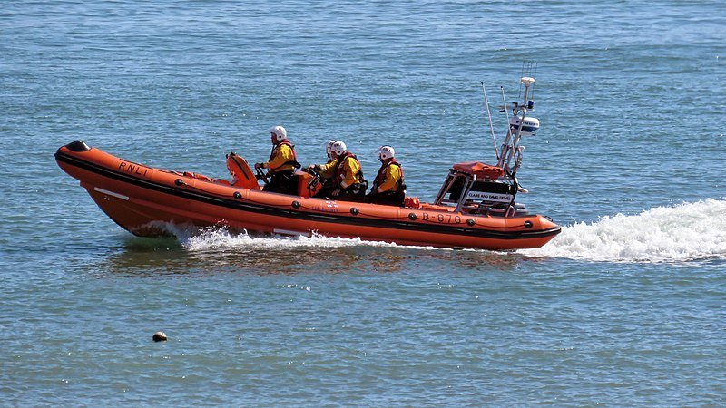 Bote salvavidas de rescate de la Royal National Lifeboat Institution. | Imagen: Wikimedia Commons