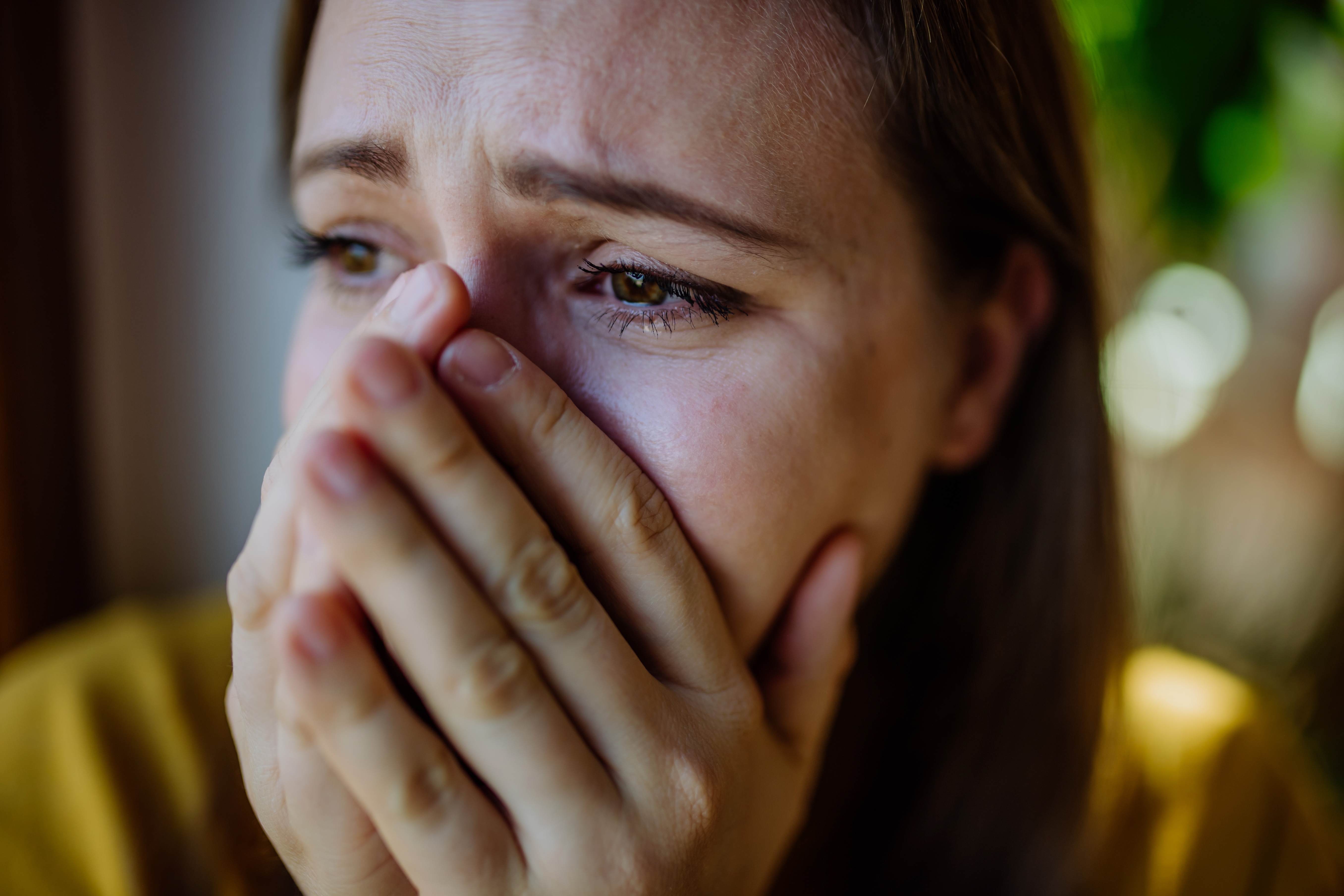 Mujer llorando. | Fuente: Shutterstock