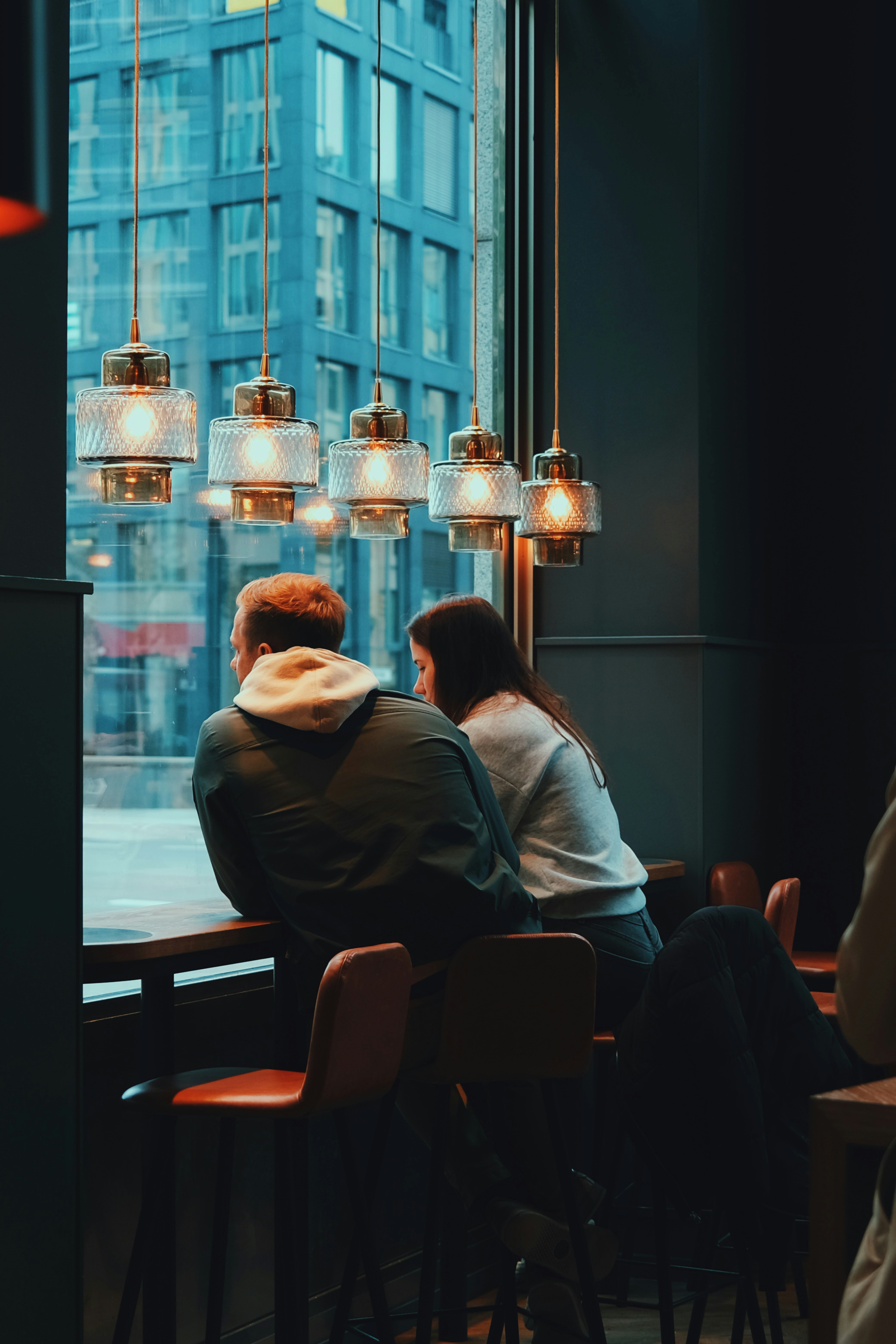 Una pareja tomando café | Fuente: Unsplash